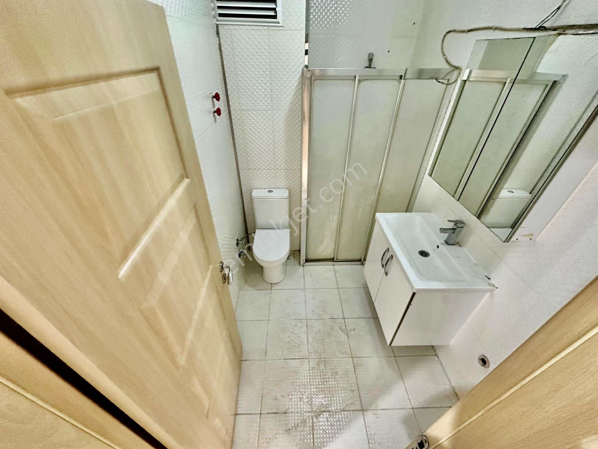 ꧁ay Emlak'tan꧂akçay'da Arakat Ayrı Mutfaklı Geniş Kapalı Balkonlu Arakat Satılık 2+1 Geniş Daire - Görsel 26