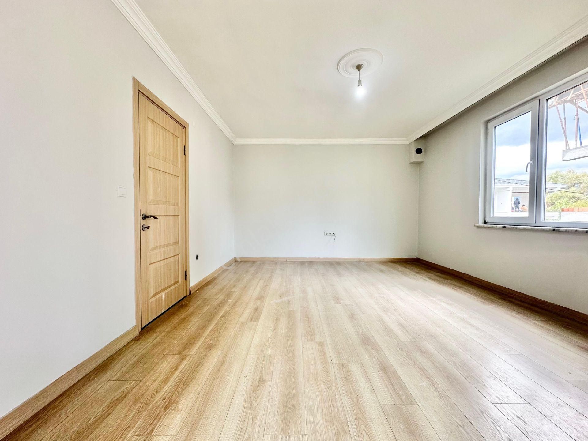 ꧁ay Emlak'tan꧂akçay'da Arakat Ayrı Mutfaklı Geniş Kapalı Balkonlu Arakat Satılık 2+1 Geniş Daire - Görsel 21