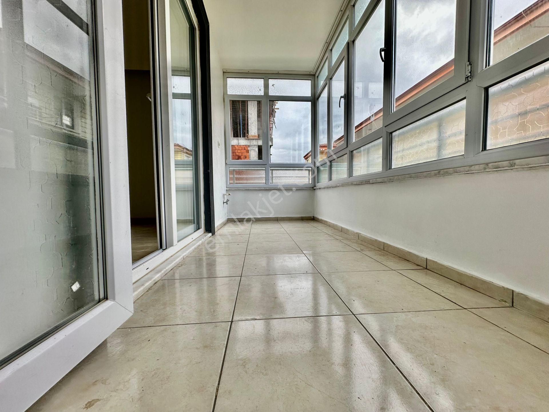 ꧁ay Emlak'tan꧂akçay'da Arakat Ayrı Mutfaklı Geniş Kapalı Balkonlu Arakat Satılık 2+1 Geniş Daire - Görsel 9