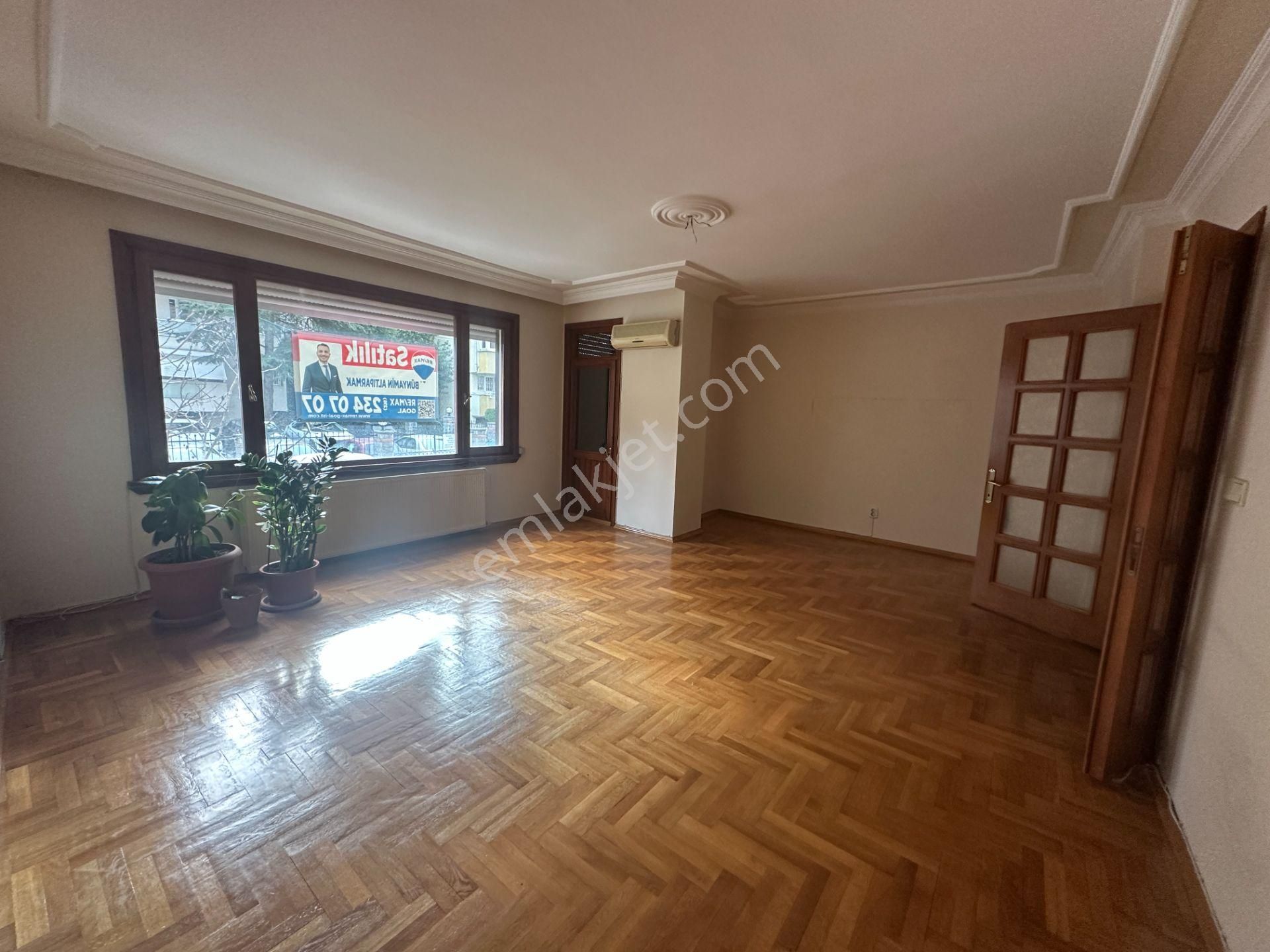 Koşuyolu Sabancı Sitesi Karşısı Geniş 2+1 Satılık Daire / Boştur - Görsel 2