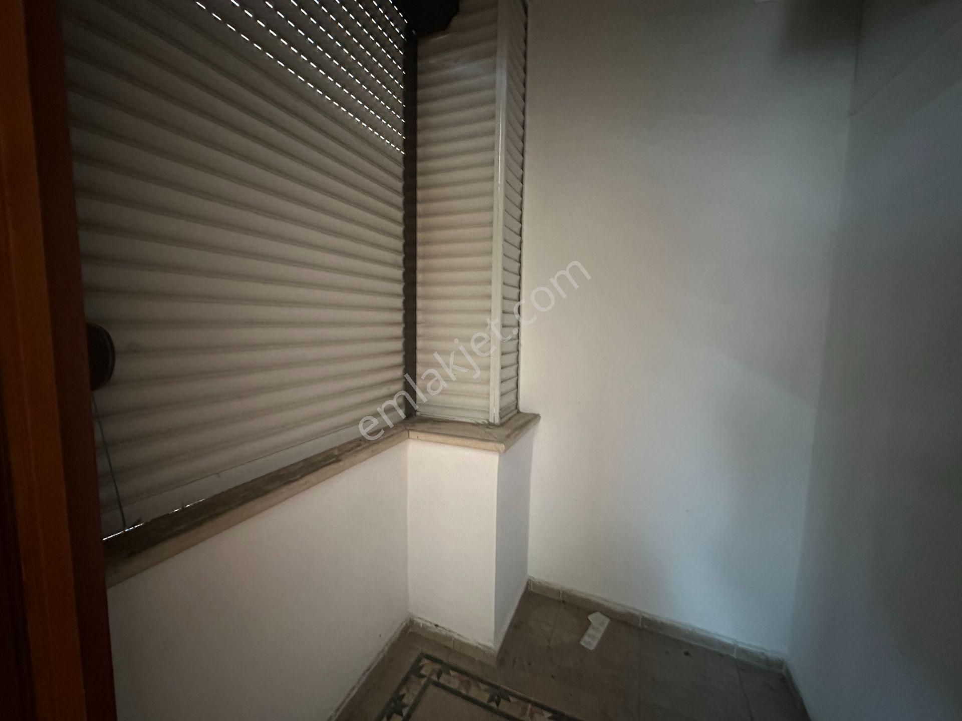 Koşuyolu Sabancı Sitesi Karşısı Geniş 2+1 Satılık Daire / Boştur - Görsel 4