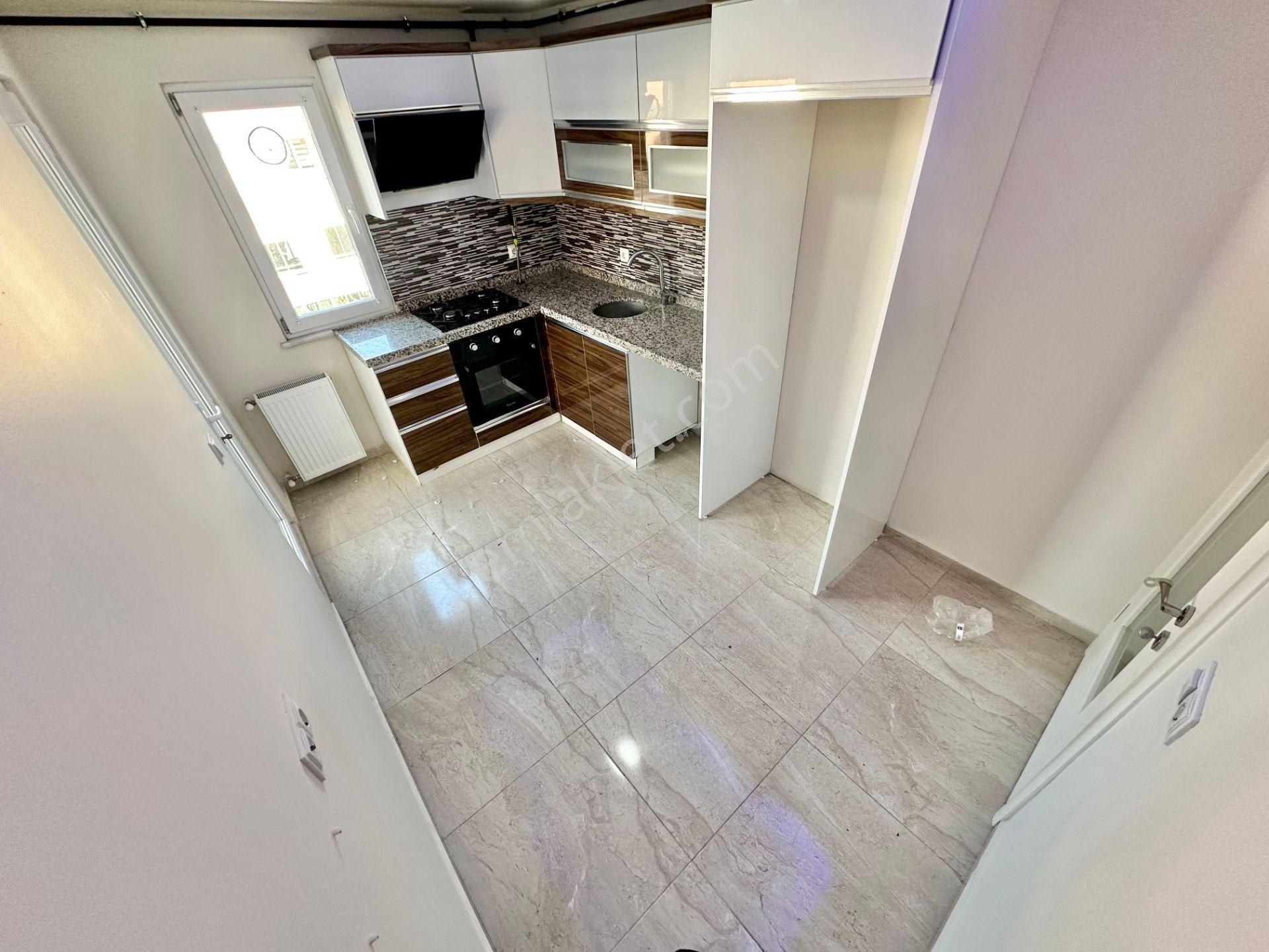 ꧁ay Emlaktan꧂akçay'da Kombili Ön Cephe Ebeveyn Banyolu Asansörlü Satılık 2+1 Lüks Daire - Görsel 3