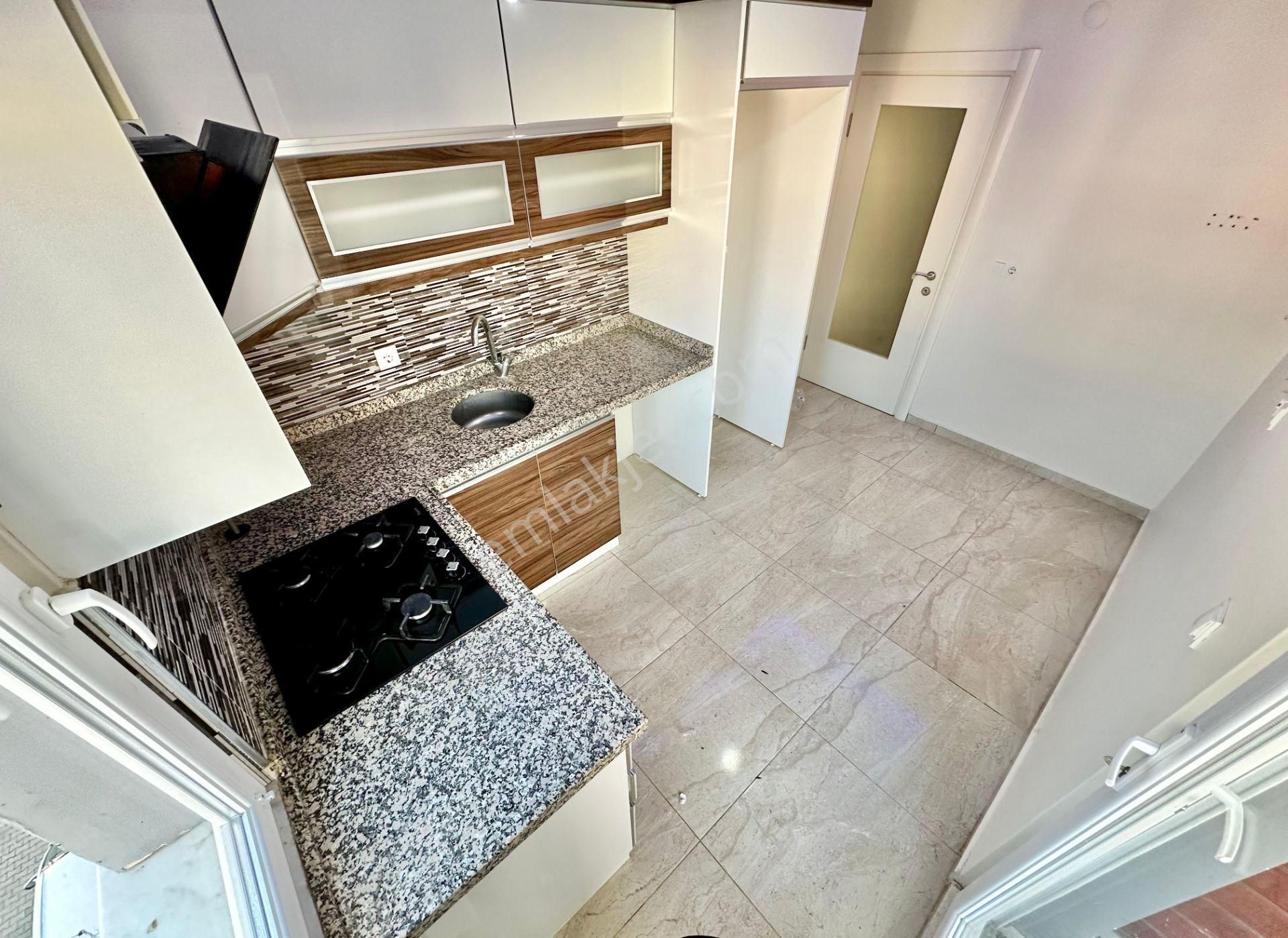 ꧁ay Emlaktan꧂akçay'da Kombili Ön Cephe Ebeveyn Banyolu Asansörlü Satılık 2+1 Lüks Daire - Görsel 5