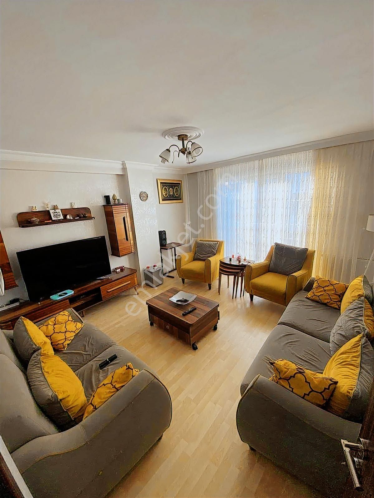 Yeşilpınar"da 2+1 Satılık 85mt Balkonlu 2.kat İskanlı