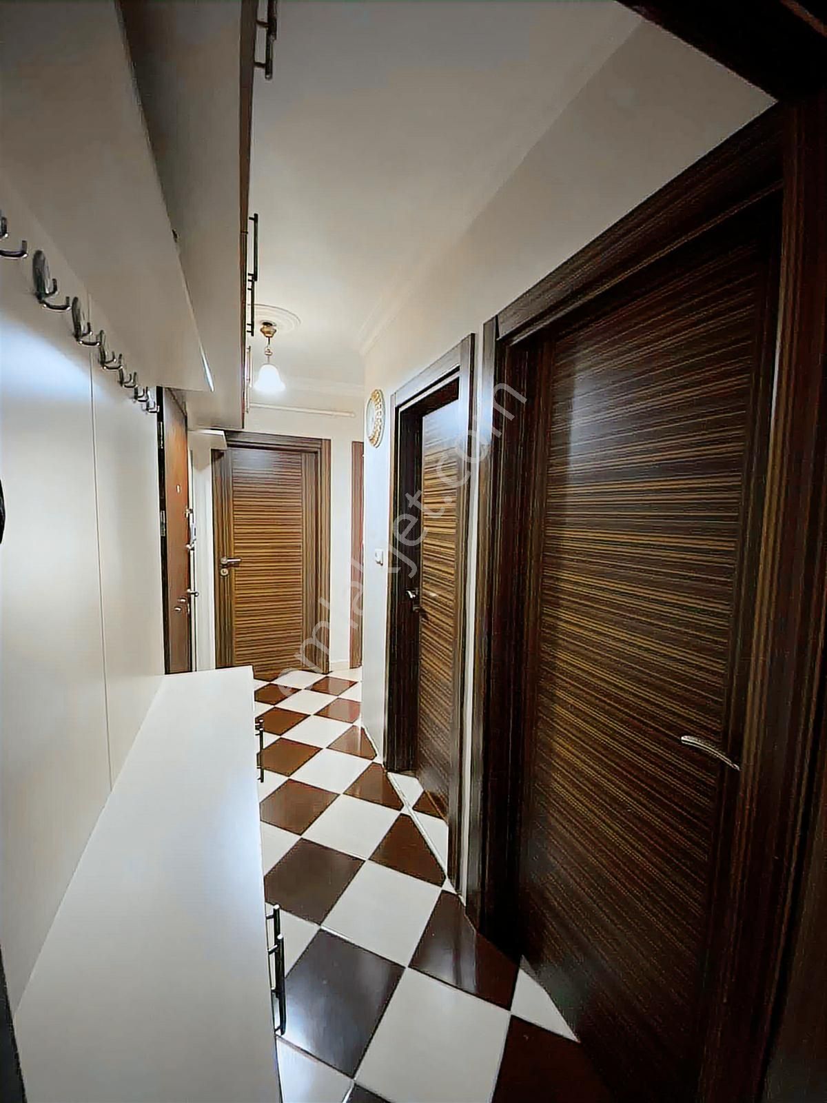 Yeşilpınar"da 2+1 Satılık 85mt Balkonlu 2.kat İskanlı - Görsel 3