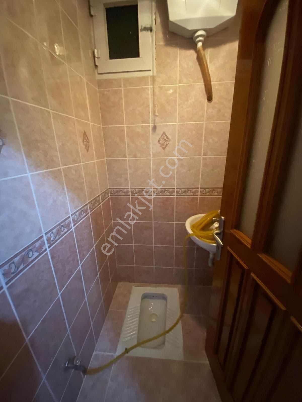 Akşemşettin Mah Kiralık Daire 100mt 2+1 Temiz 2.kat - Görsel 3