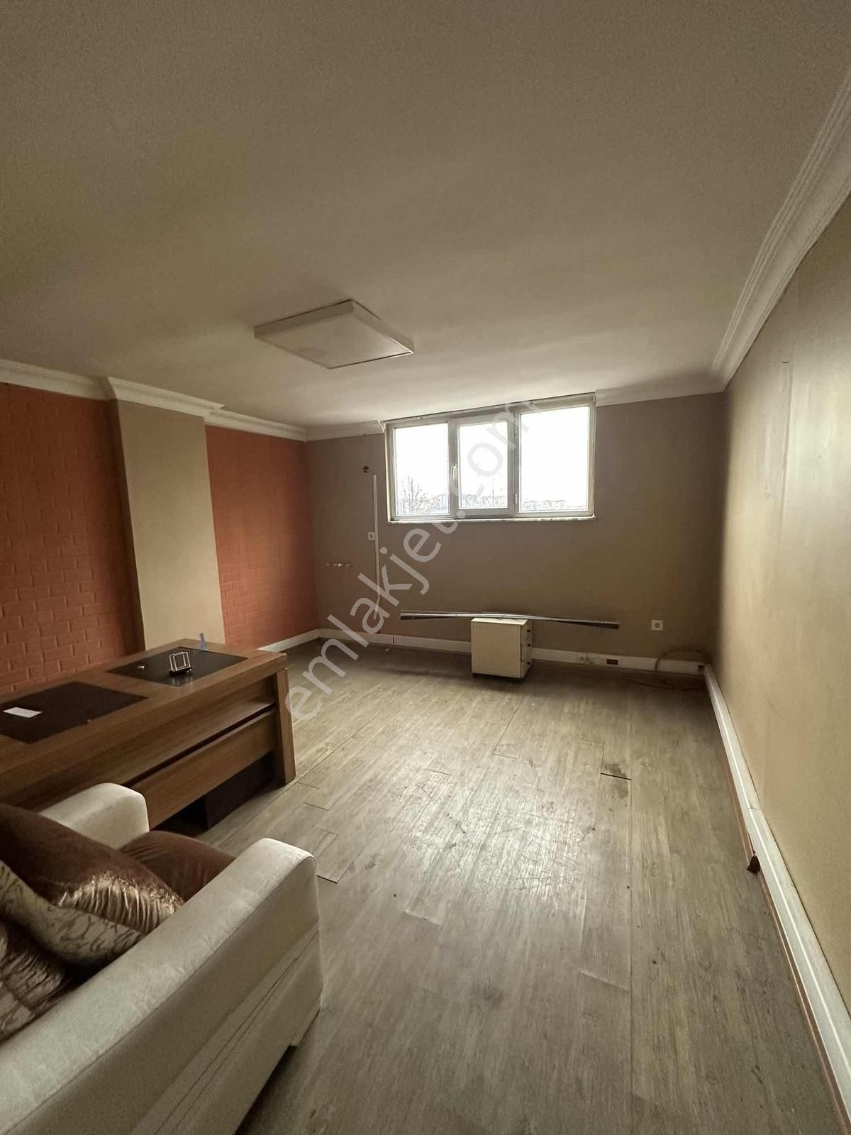 Akşemşettin Mah 90 Mt Kiralık Dükkan - Görsel 10