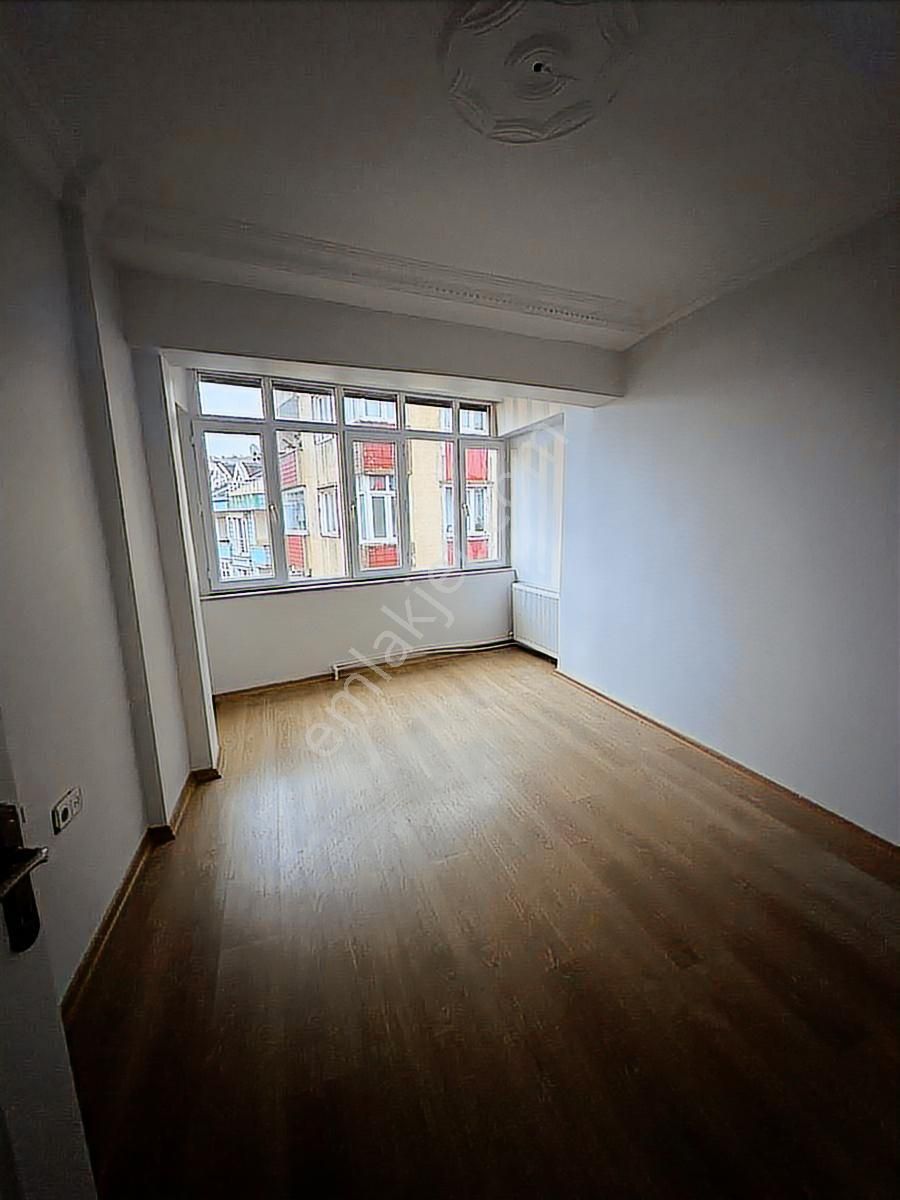 Alibeyköy ( Esentepe) Mahallesinde Kiralık 2+1 - Görsel 13