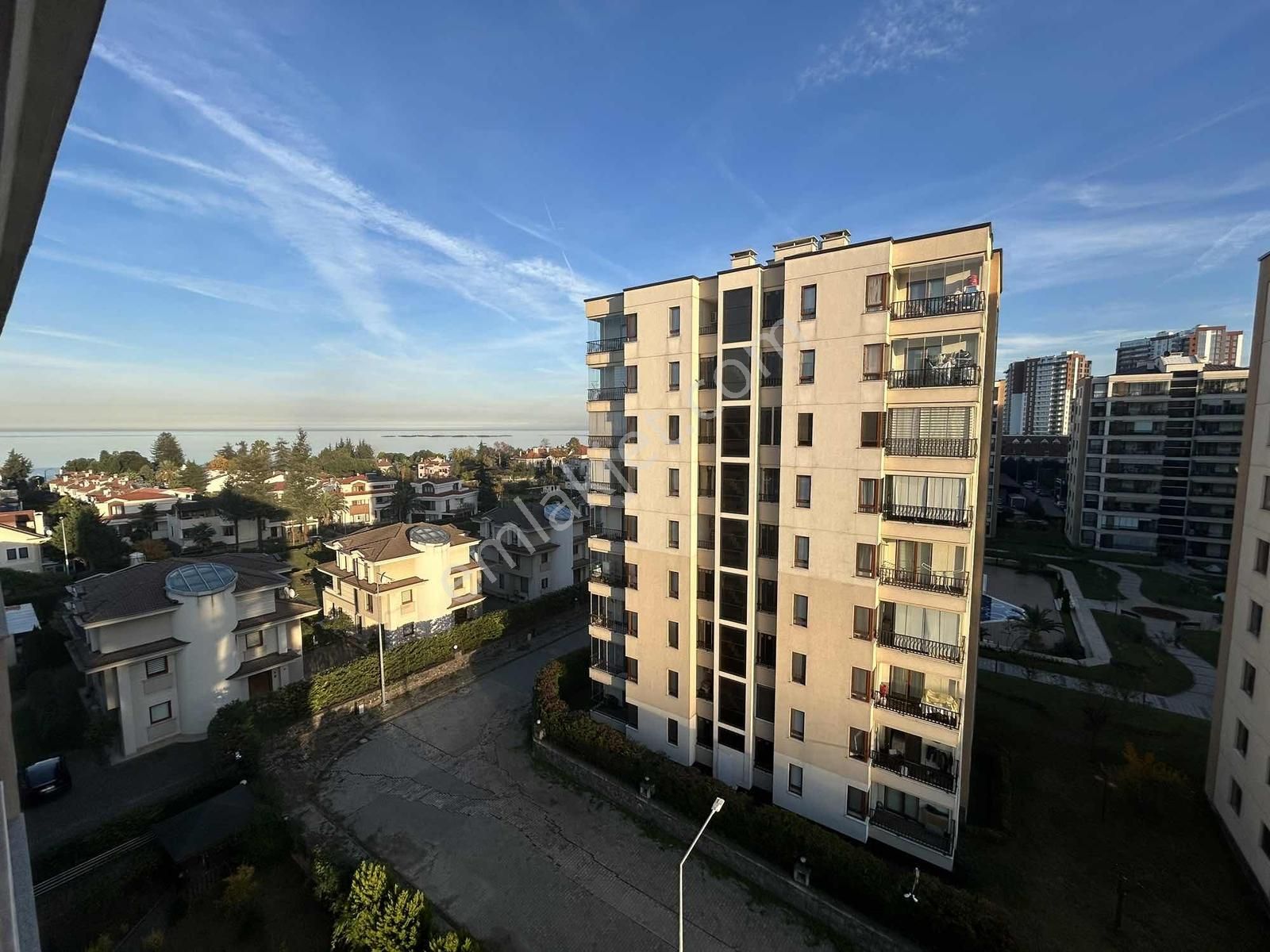 Altın Emlak Trabzon Kaşüstünde Satılık 3.5+1 Lüx Daire - Görsel 2