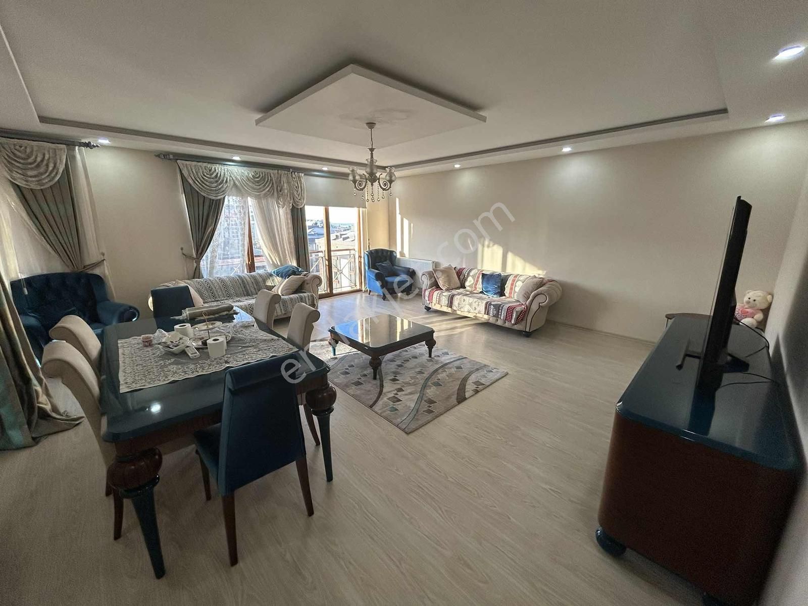 Altın Emlak Trabzon Kaşüstünde Satılık 3.5+1 Lüx Daire - Görsel 22