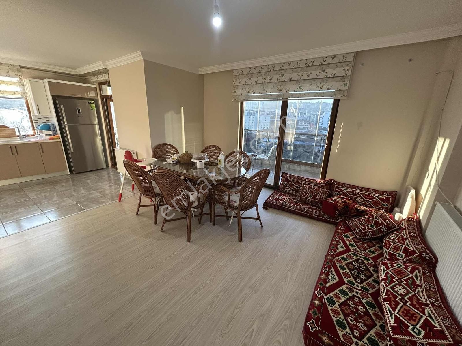 Altın Emlak Trabzon Kaşüstünde Satılık 3.5+1 Lüx Daire - Görsel 15