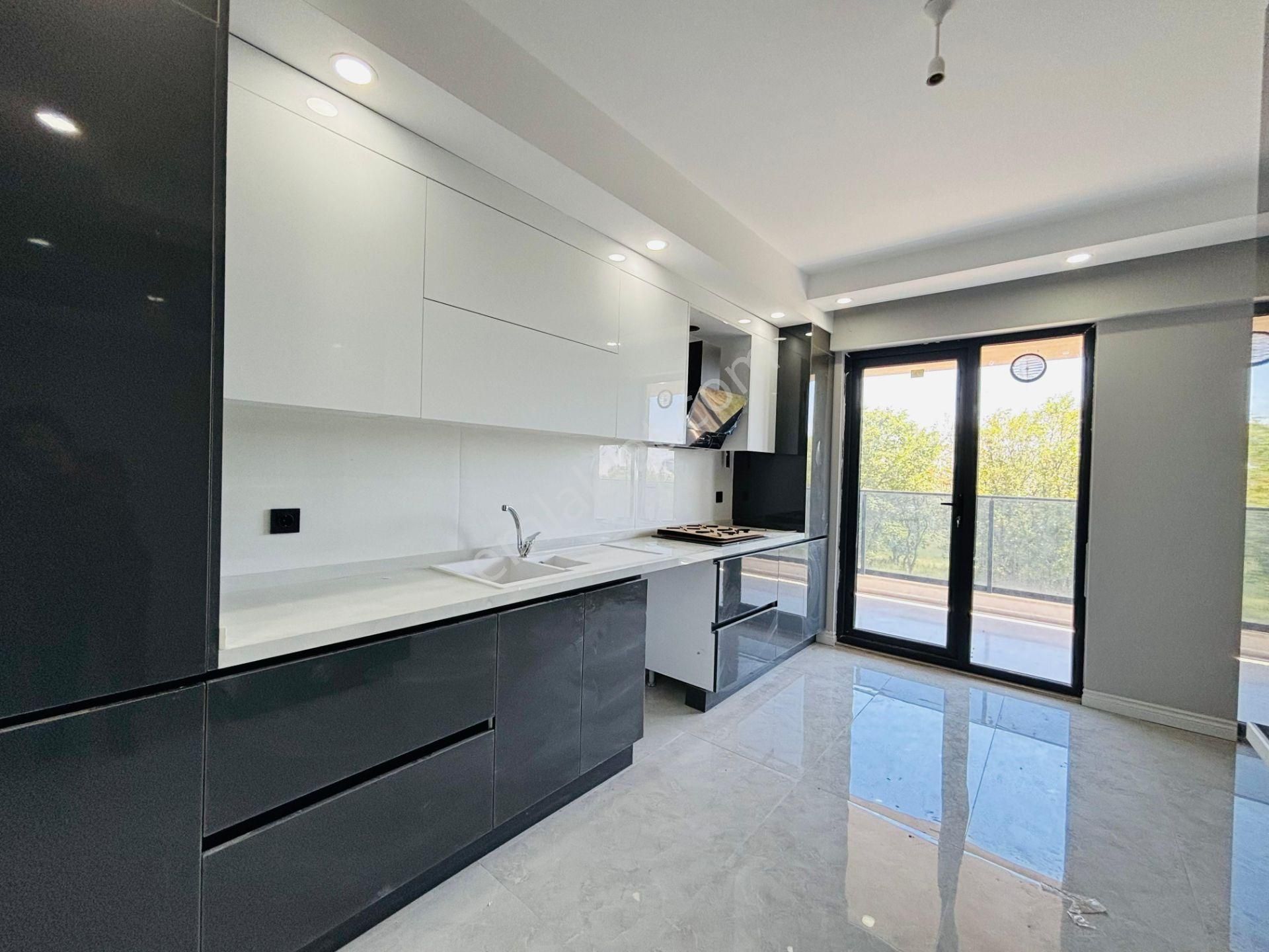 Güven'den Tepede Lüks Site'de Güvenlkli,hamamlı,havuzlu 3+1daire - Görsel 8