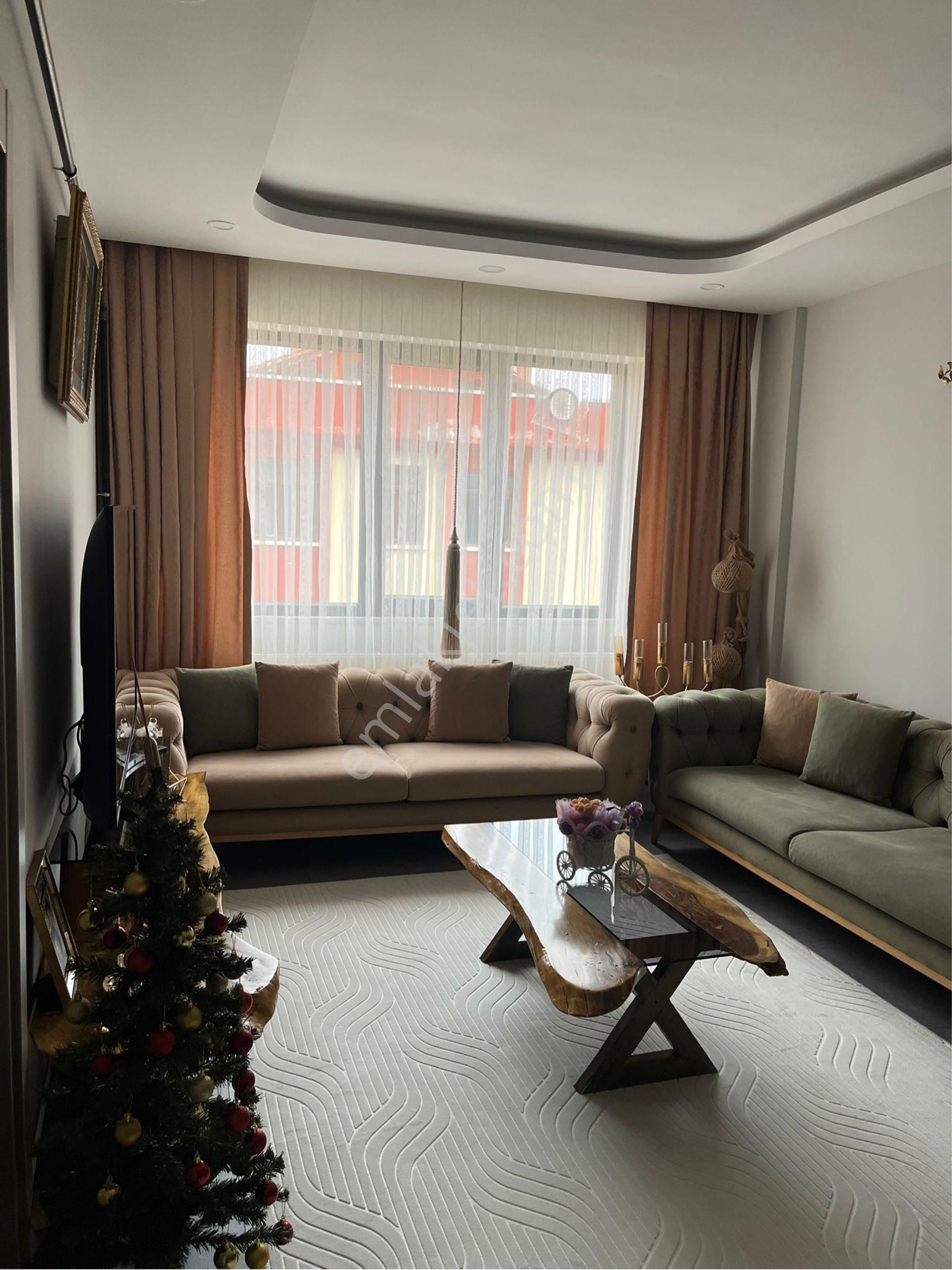 Güngör Emlaktan Yenimahalle Cumhuriyet Caddesinde 2+1 Satılık Daire