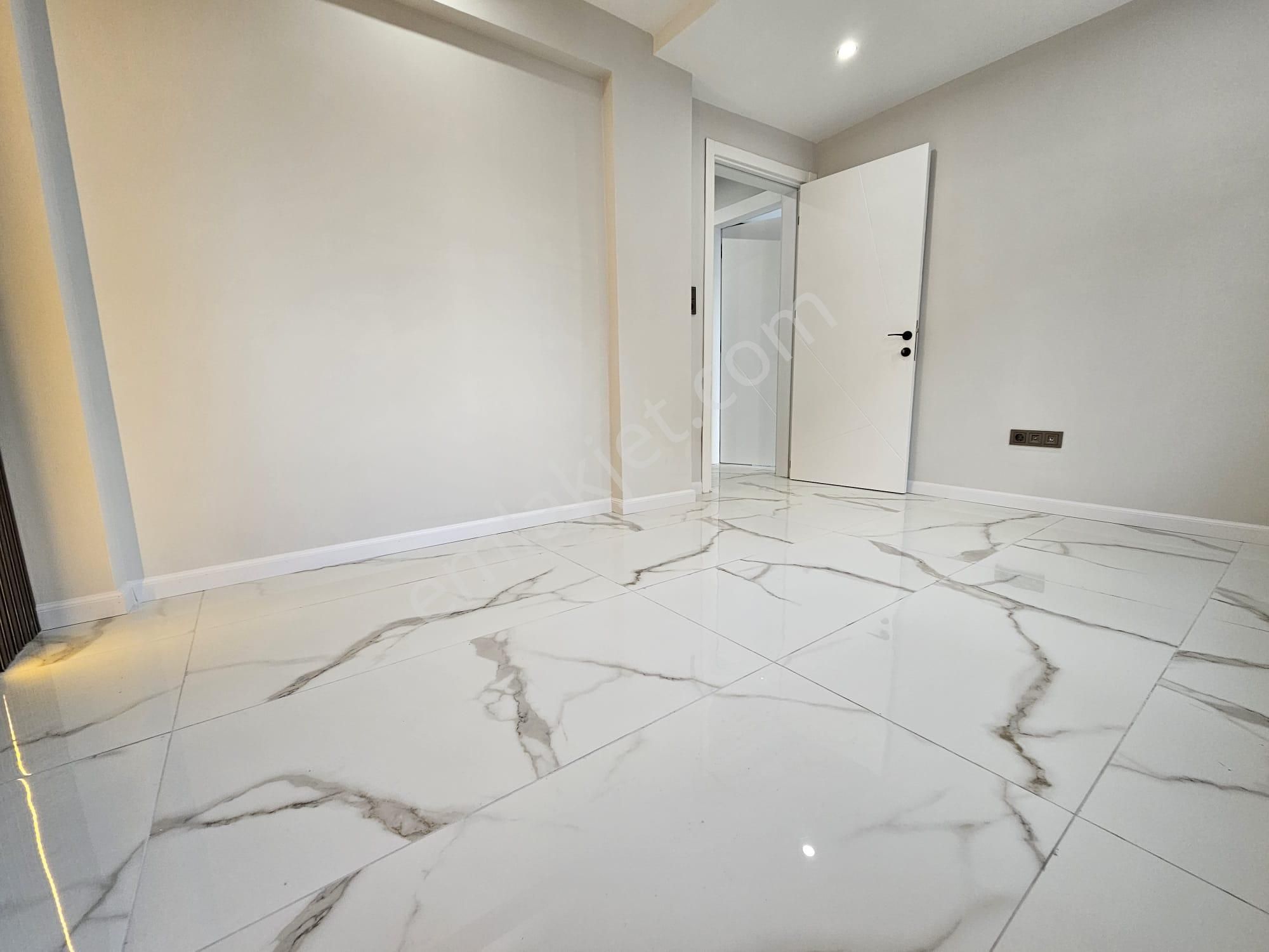 Ender Uysal Gayrimenkulden Değirmenönün De Satılık 2+1 Sıfır Asansörlü Butik Daire.... - Görsel 7