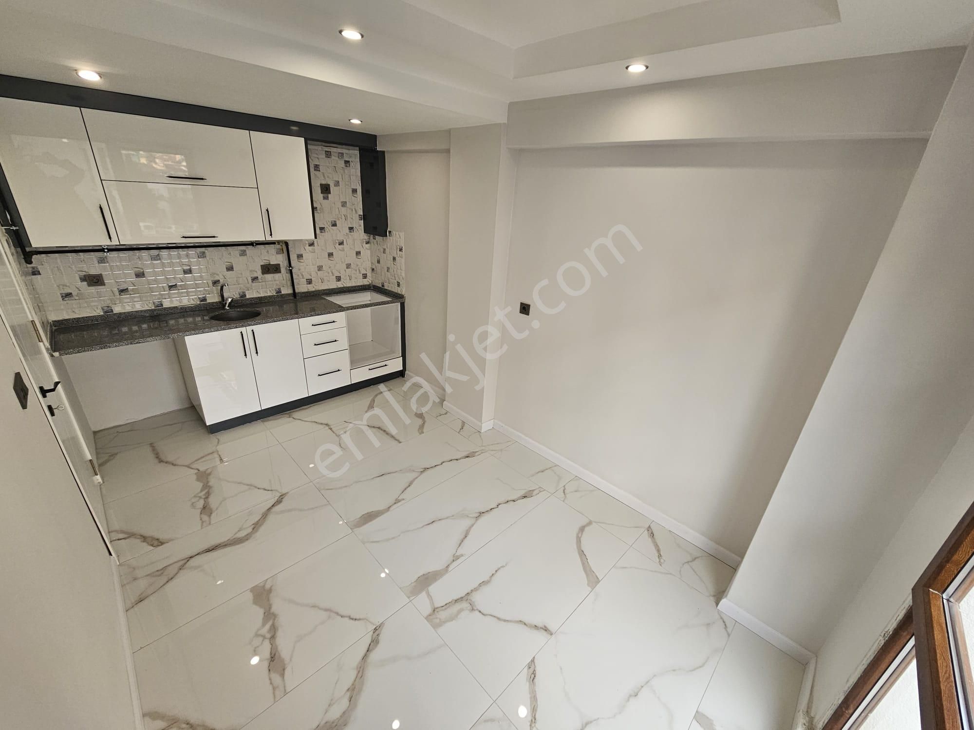 Ender Uysal Gayrimenkulden Değirmenönün De Satılık 2+1 Sıfır Asansörlü Butik Daire.... - Görsel 2