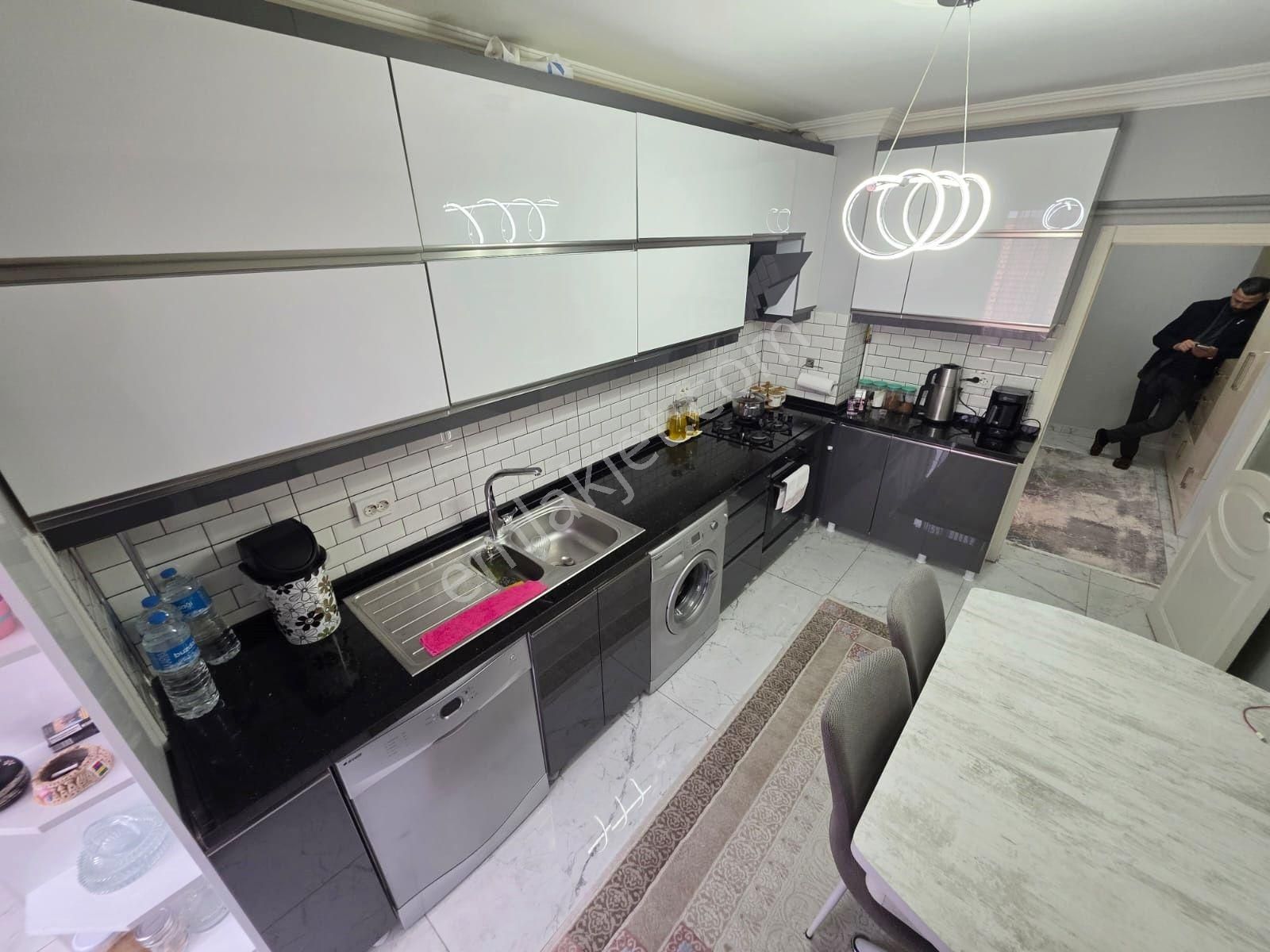 İncirli'de Katta Ultra Lüks Yapılı 3+1 Masrafsız Geniş Daire - Görsel 2