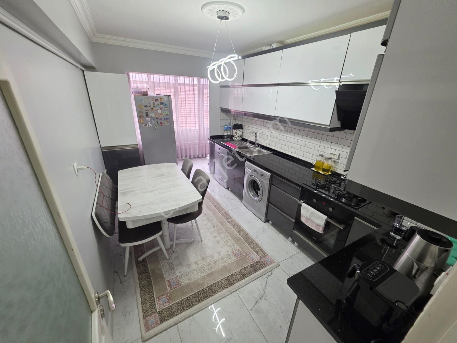 İncirli'de Katta Ultra Lüks Yapılı 3+1 Masrafsız Geniş Daire - Görsel 4