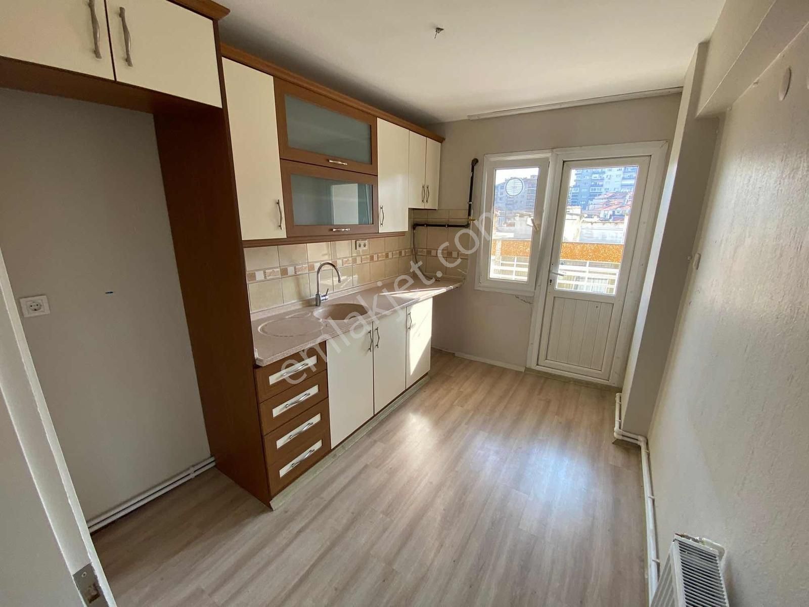 Doğanay Mah'de 3+1 Arakat Park Manzaralı Bakımlı Kiralık Daire - Görsel 12