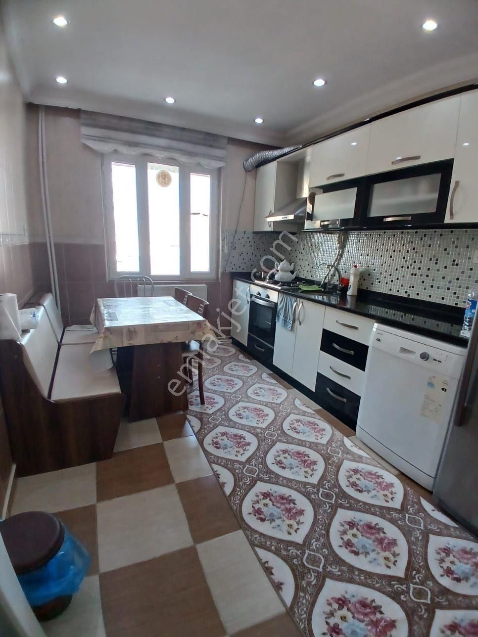 Çağdaş Mah De Satılık 2+1 Kattan Bölme - Görsel 10