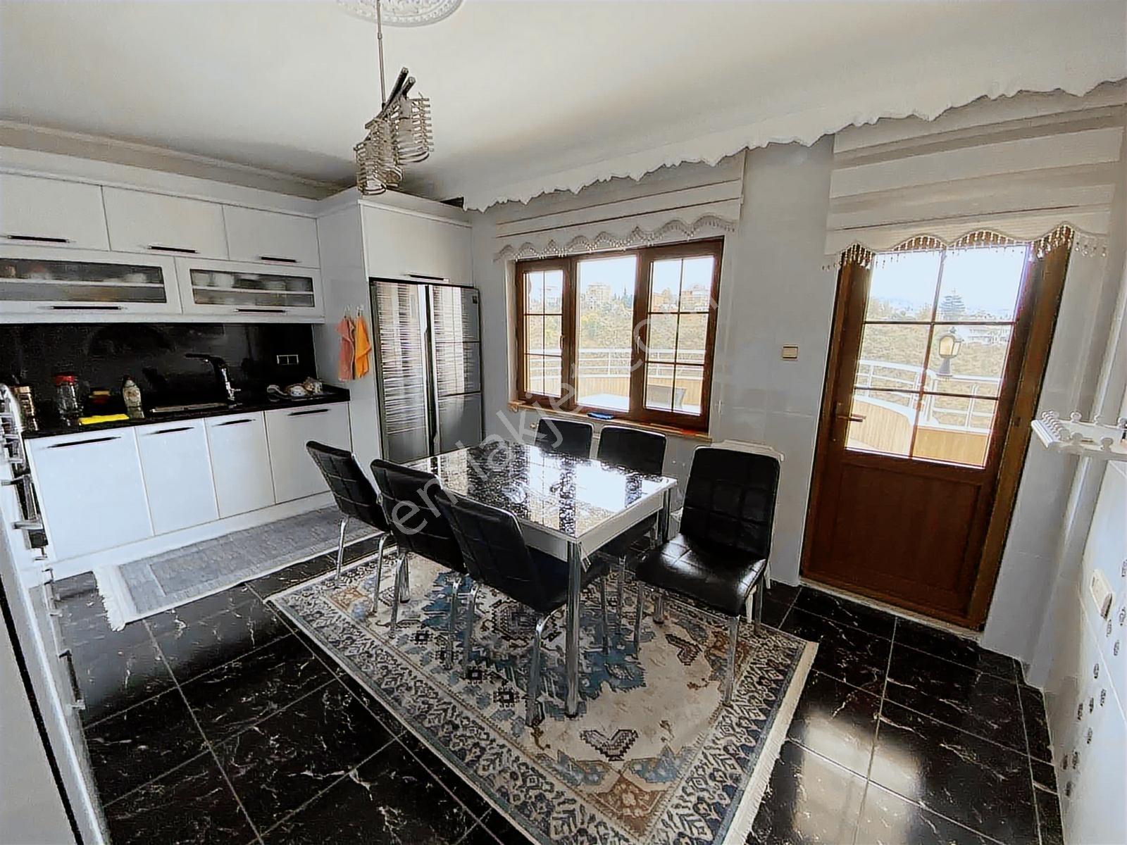 Altın Emlak Trabzon Çukurçayırda Satılık Villa - Görsel 14