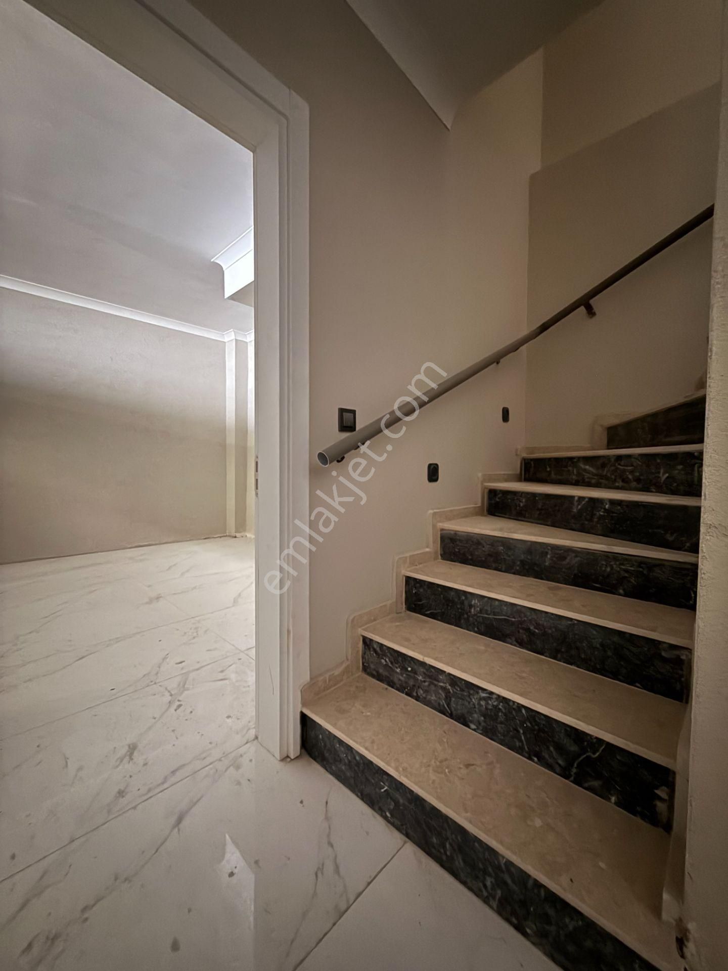 Akçay Cemil Temel'de Son 2 Satılık Dubleks , Oturuma Hazır - Görsel 24