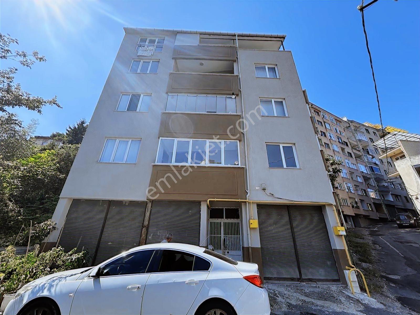 Trabzonda Satılık 6+2 Dubleks Daire(arsa/arazi Takasa Uygun)