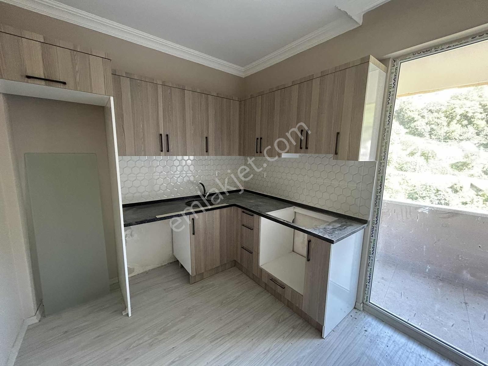 Trabzonda Satılık 6+2 Dubleks Daire(arsa/arazi Takasa Uygun) - Görsel 9