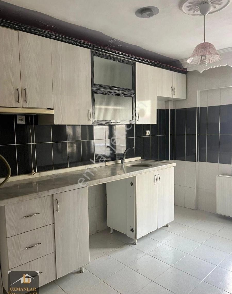 Alsancak Mahallesinde Asansörlü Kiralık 3+1 Daire - Görsel 6