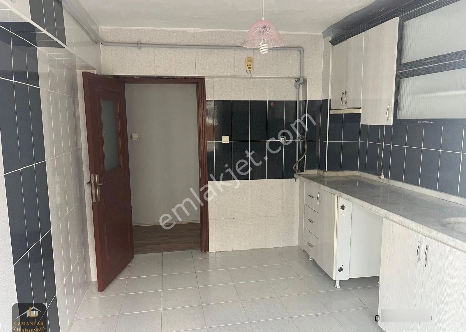 Alsancak Mahallesinde Asansörlü Kiralık 3+1 Daire - Görsel 9