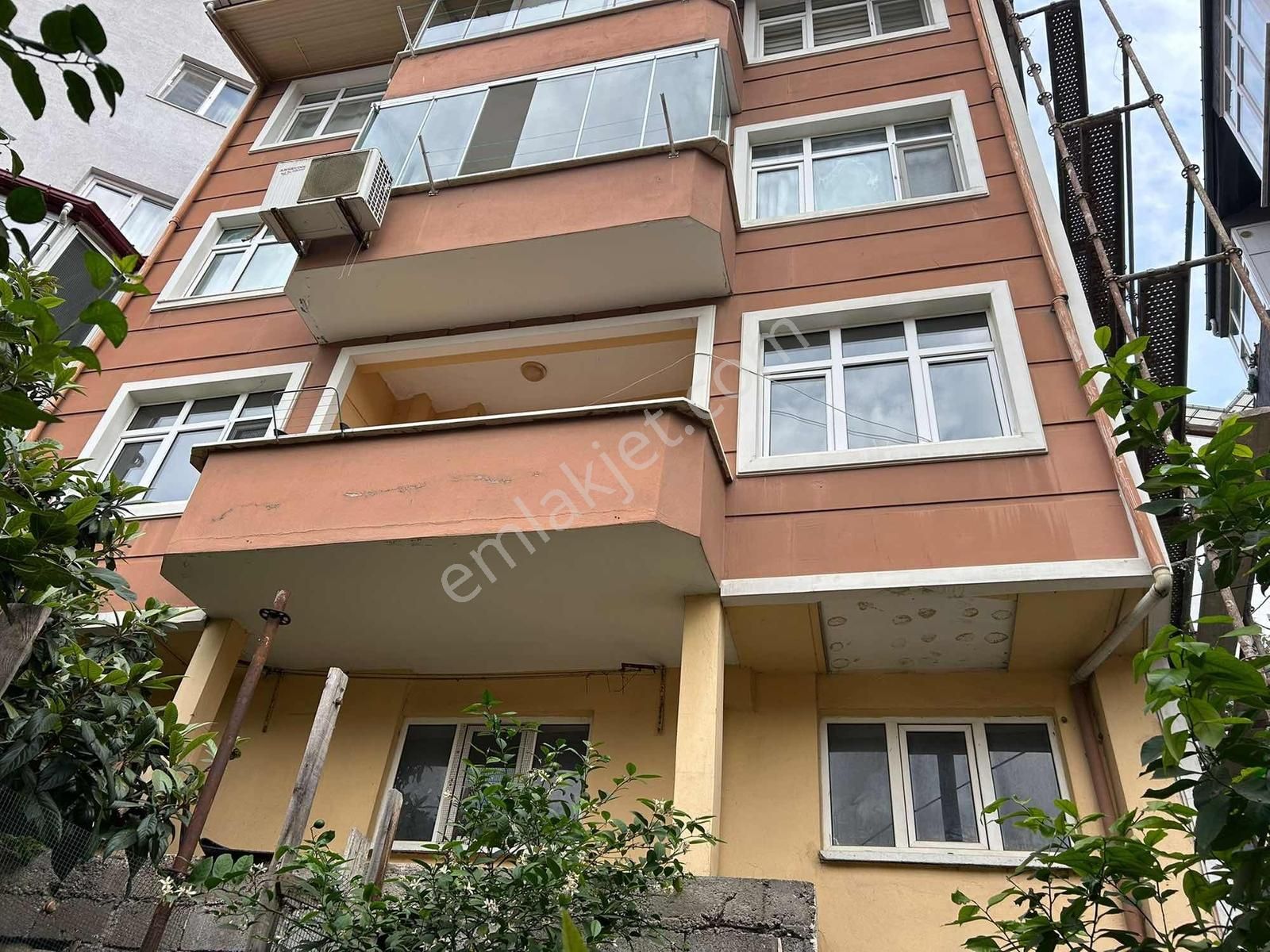 Altın Emlak Trabzon Toklu Mahallesinde Kiralık Daire