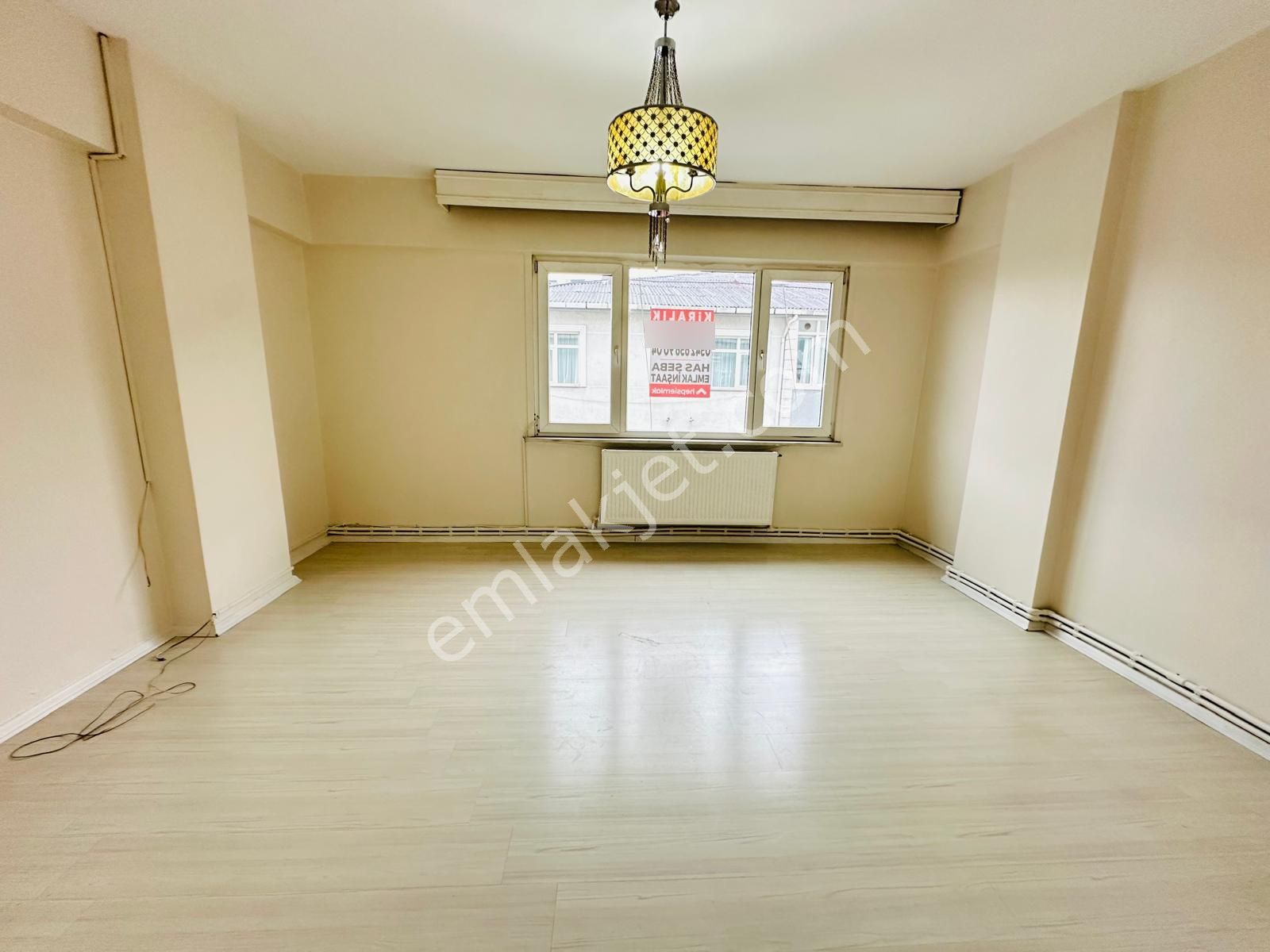 Has Seba'dan Sefaköy Merkezde Taşkasaba Yakın 3+1 120m2 3.katt