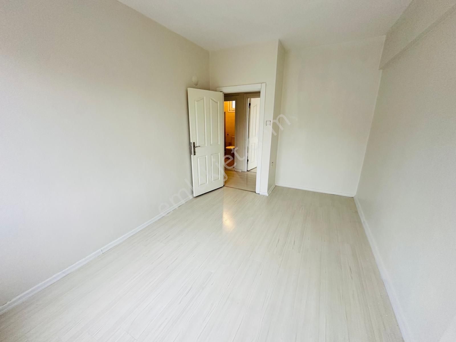 Has Seba'dan Sefaköy Merkezde Taşkasaba Yakın 3+1 120m2 3.katt - Görsel 13