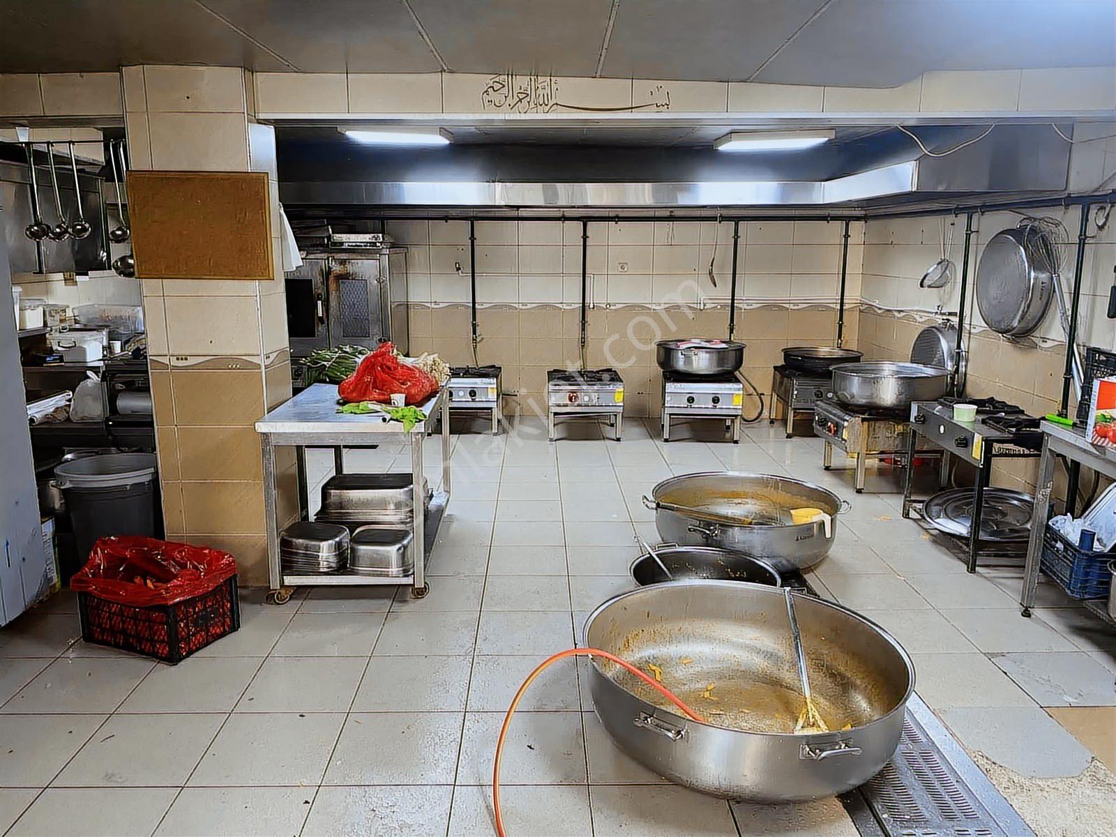 Altın Emlak Rize Merkez Tophanede 130m2 Satılık Dükkan - Görsel 14