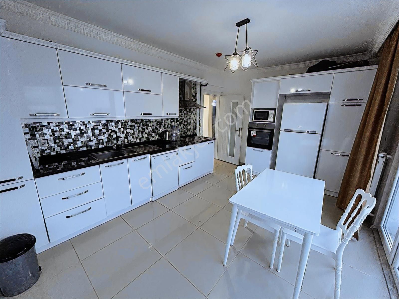 Altın Emlak Trabzonda Satılık 3+1 Deniz Manzaralı Fırsat Daire - Görsel 24