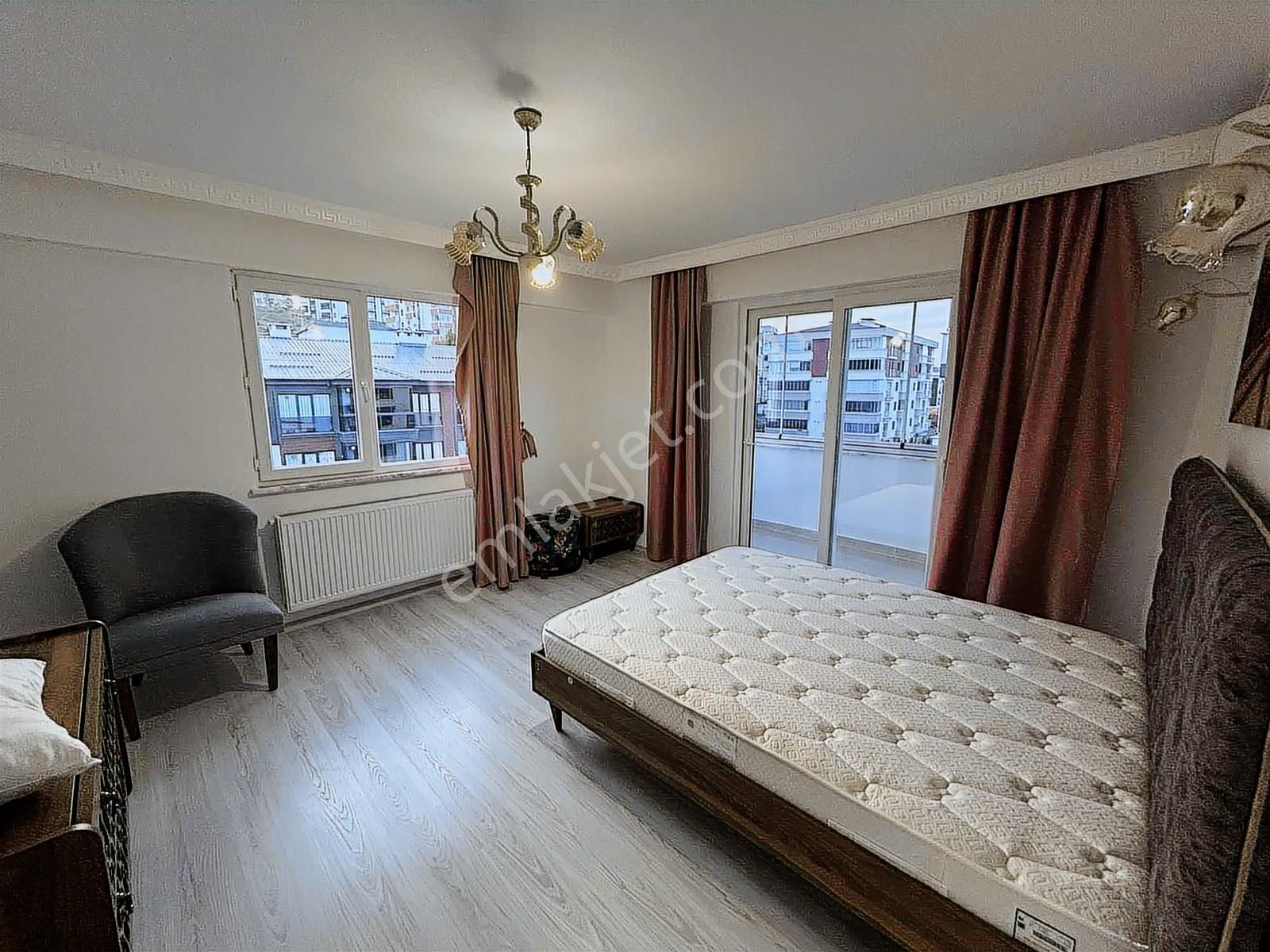 Altın Emlak Trabzonda Satılık 3+1 Deniz Manzaralı Fırsat Daire - Görsel 19