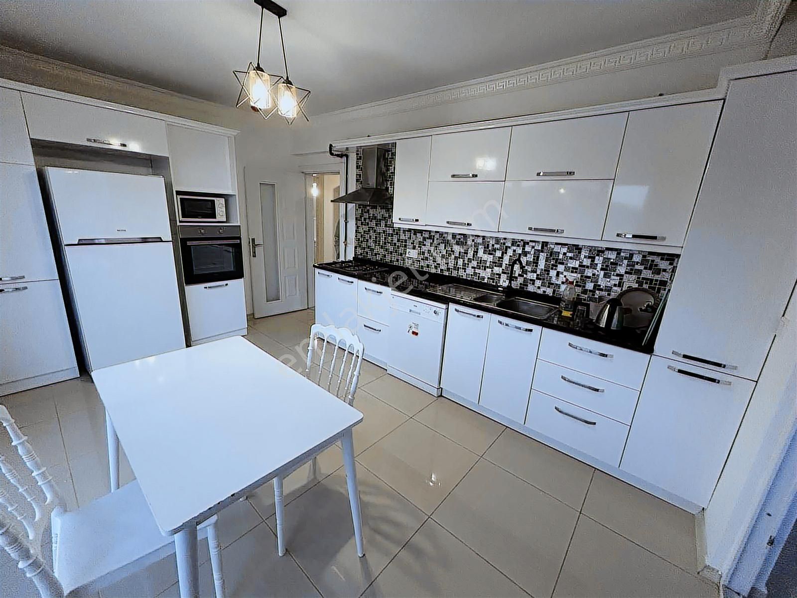 Altın Emlak Trabzonda Satılık 3+1 Deniz Manzaralı Daire - Görsel 5