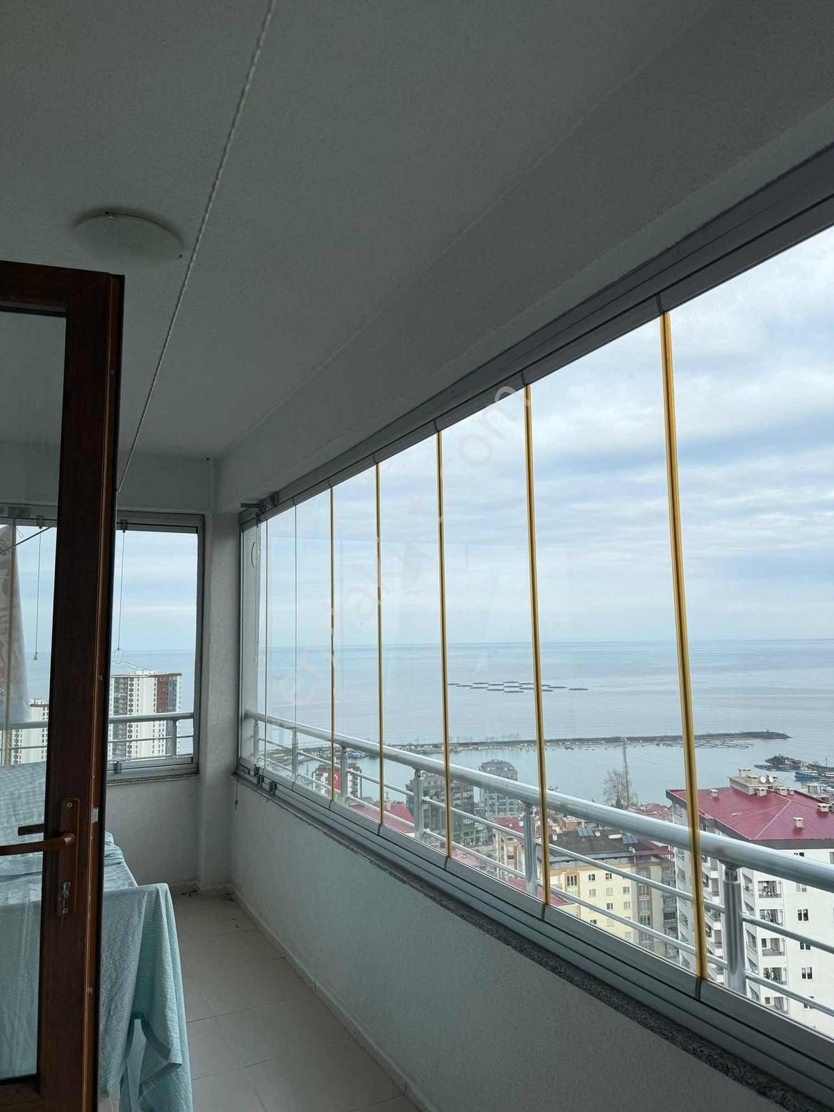 Altın Emlak Trabzonda Satılık 3+1 Fırsat Daire - Görsel 15