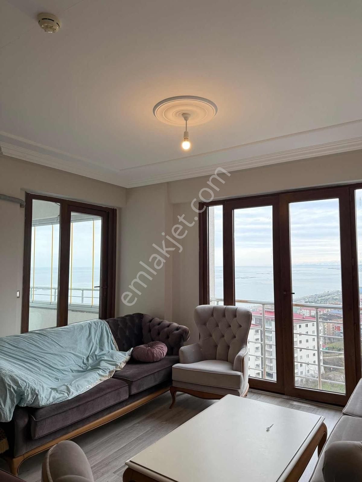 Altın Emlak Trabzonda Satılık 3+1 Fırsat Daire - Görsel 14