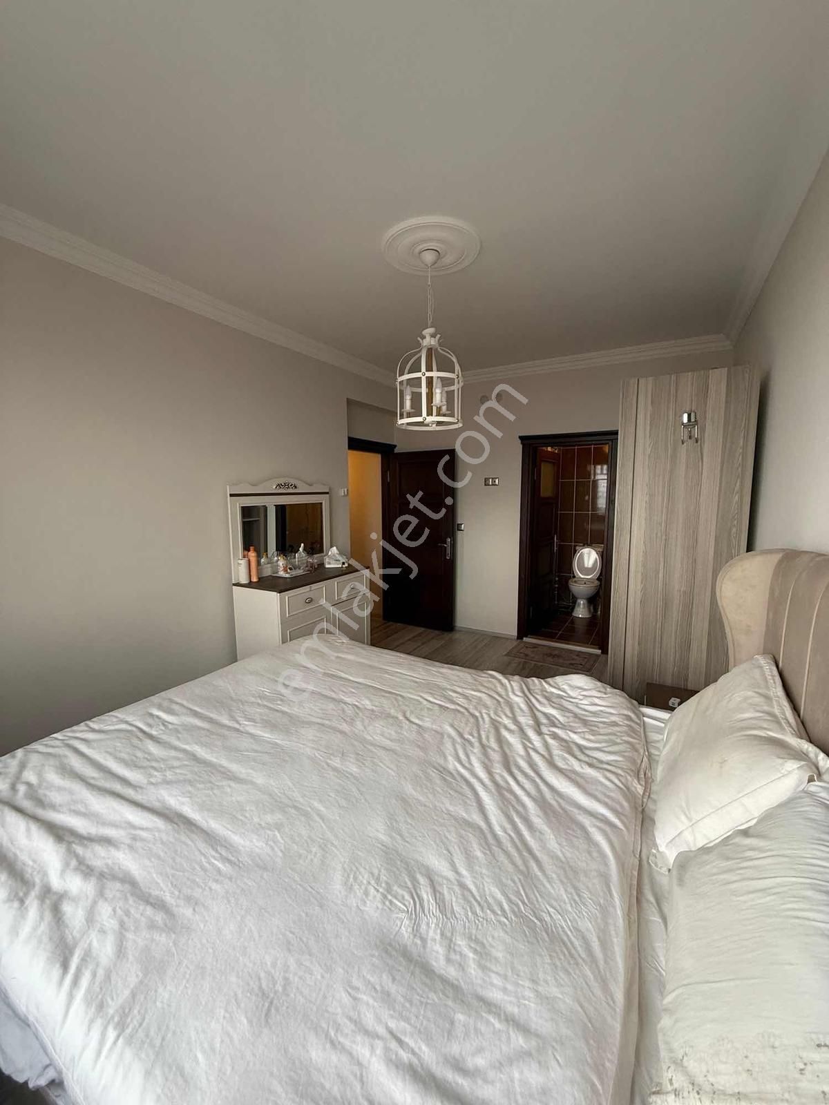 Altın Emlak Trabzonda Satılık 3+1 Fırsat Daire - Görsel 26