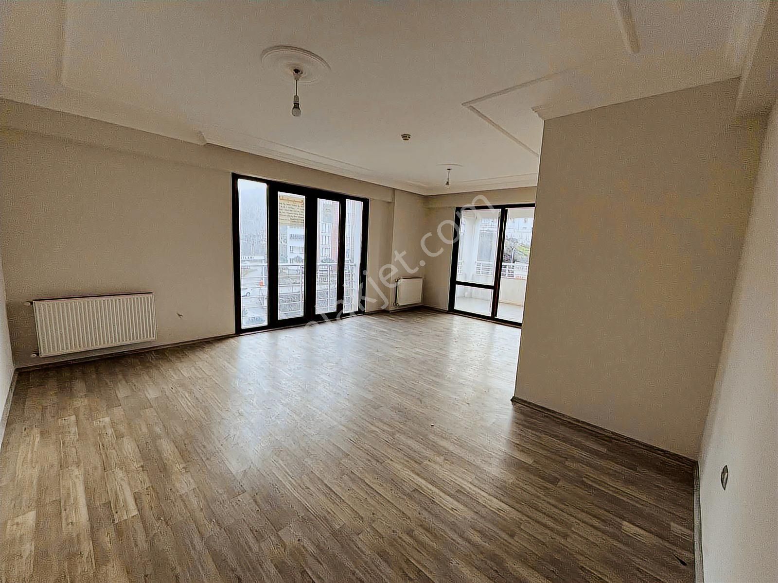 Altın Emlaktan Yomra Da Satılık 4+1 Daire - Görsel 4