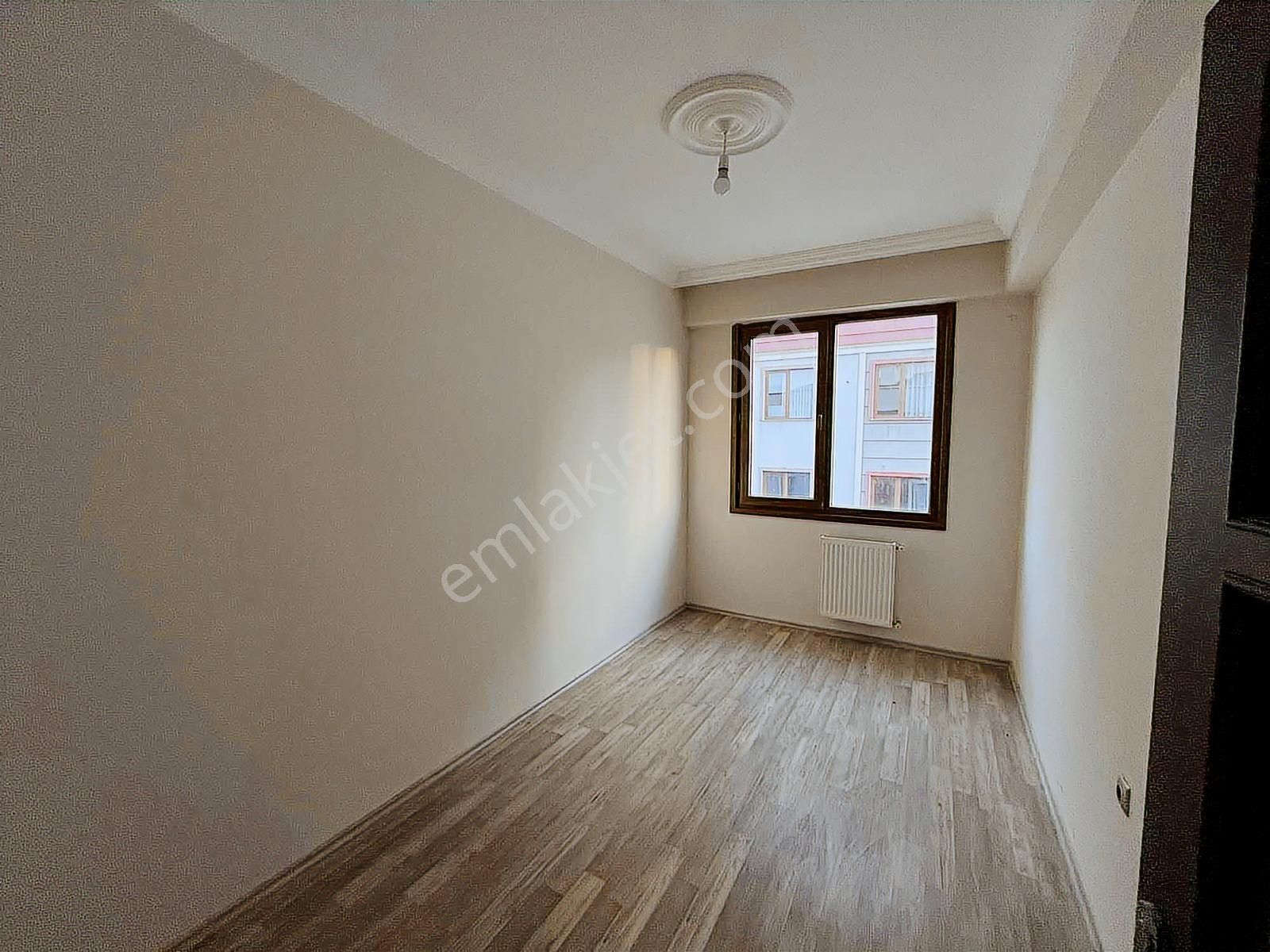 Altın Emlaktan Yomra Da Deniz Manzaralı 3+1 Daire - Görsel 8