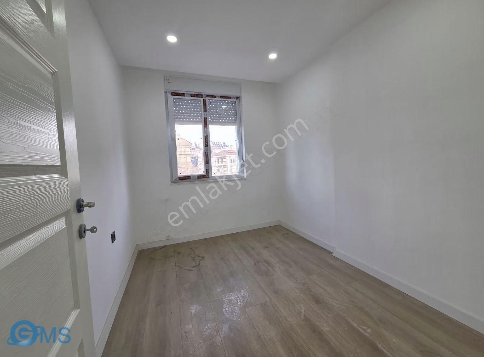 F.çakmak Mah.de 2+1 Sıfır İskanlı Tranvaya Yakın Arakat - Görsel 16