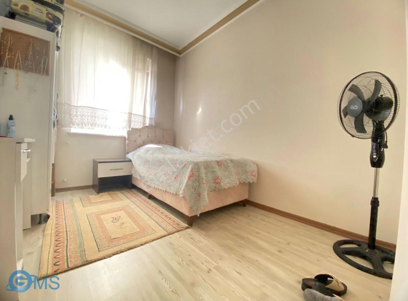 M.akif Ersoy Mah 2+1 Arakat Tranvaya Yakın Önü Açık Güney Cephe - Görsel 3