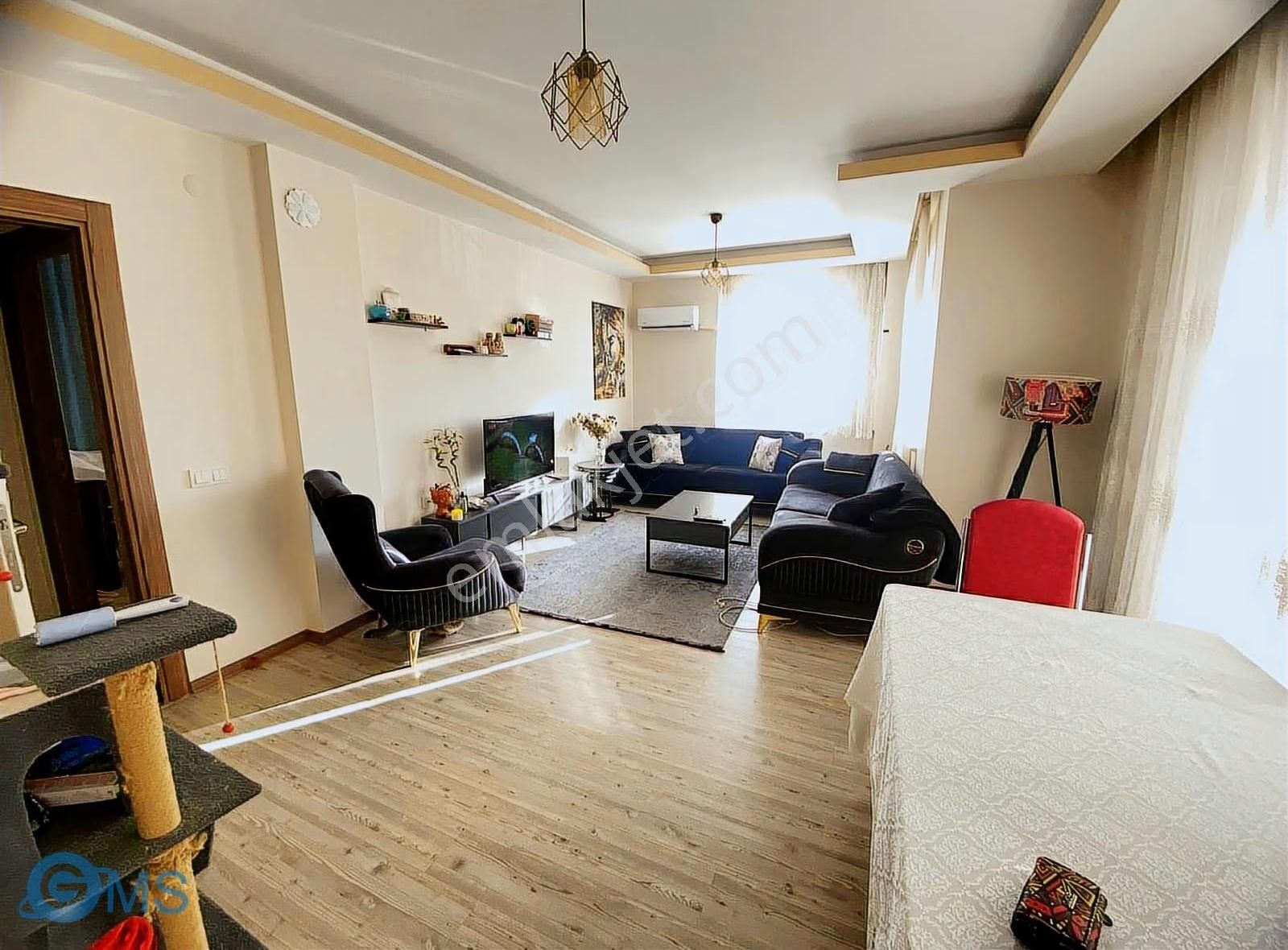 M.akif Ersoy Mah 2+1 Arakat Tranvaya Yakın Önü Açık Güney Cephe