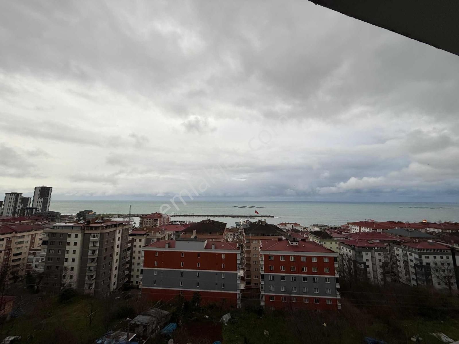 Altın Emlak Trabzonda Eşyalı Satılık 3+1 Fırsat Daire - Görsel 11