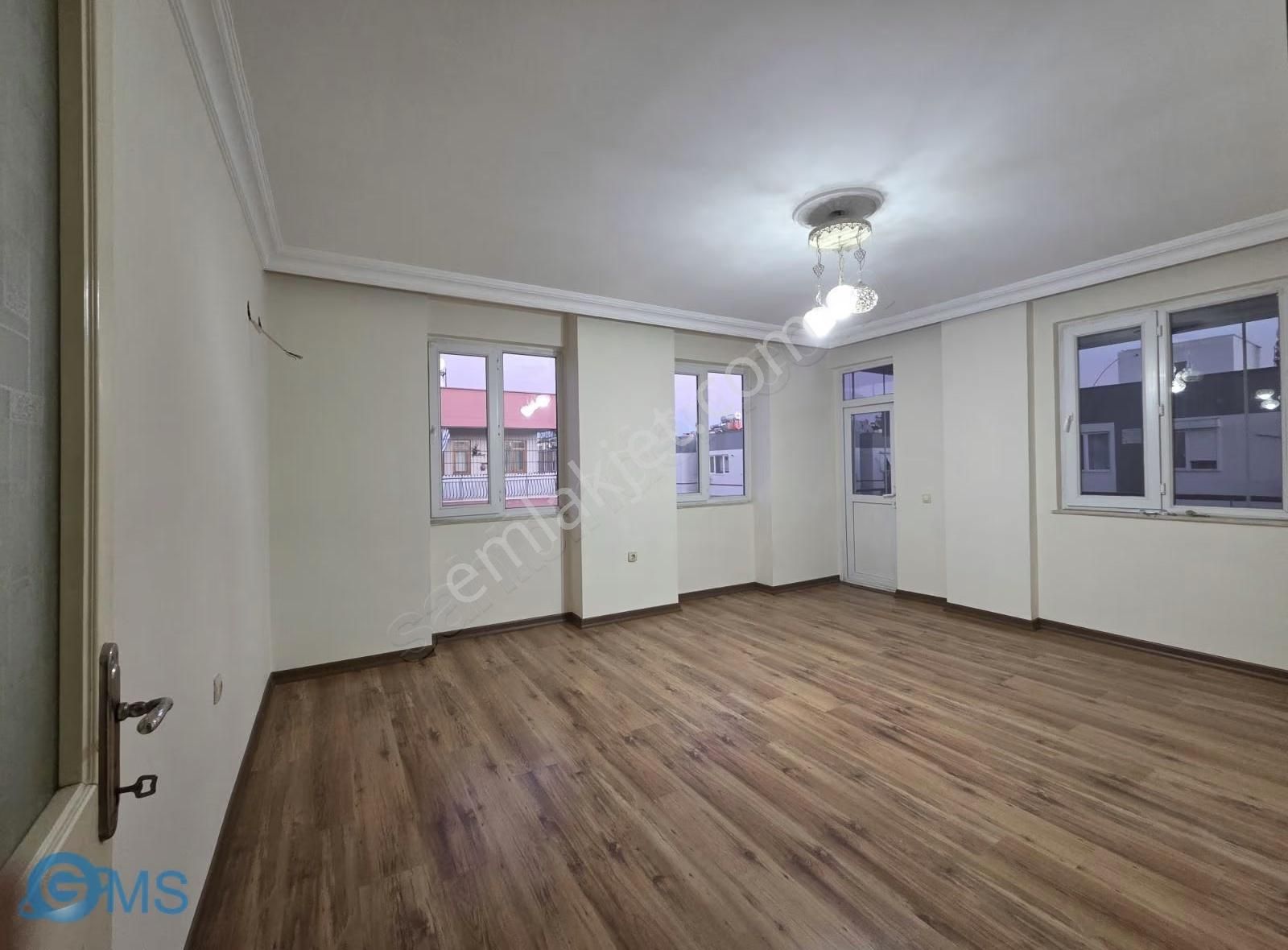 Konuksever Mh Katta 2+1 Geniş 110m2 Kapalı Pazara Yakın