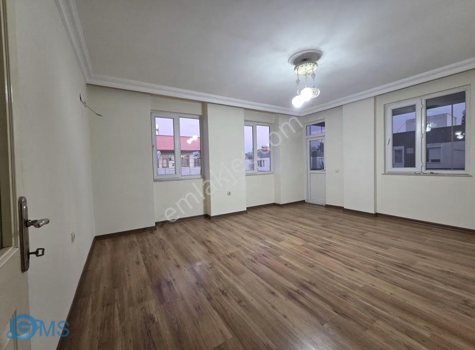 Konuksever Mh Katta 2+1 Geniş 110m2 Kapalı Pazara Yakın - Görsel 6