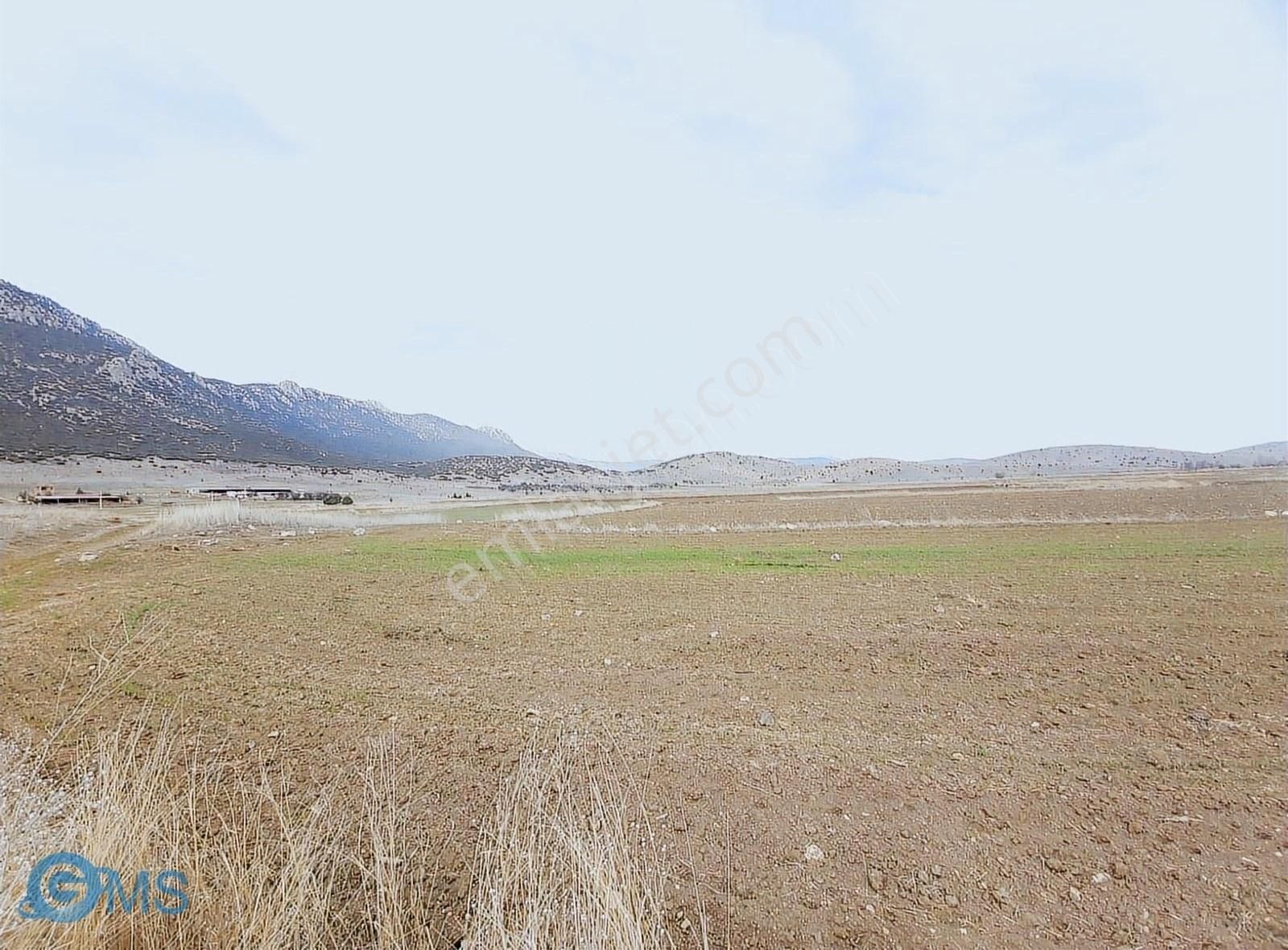 Burdur Yeşilova Alanköy De 2900m2 Yolu Suyu Mevcut Yatırımlık - Görsel 27