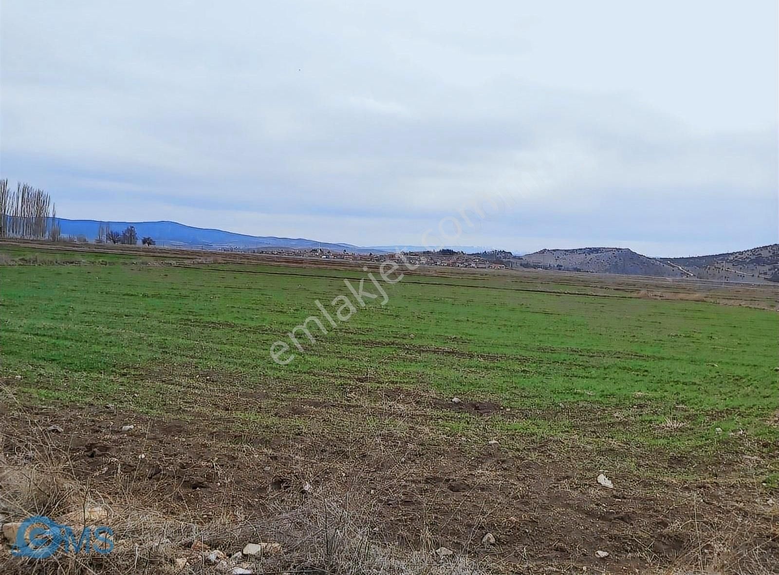 Burdur Yeşilova Alanköy De 2900m2 Yolu Suyu Mevcut Yatırımlık - Görsel 19