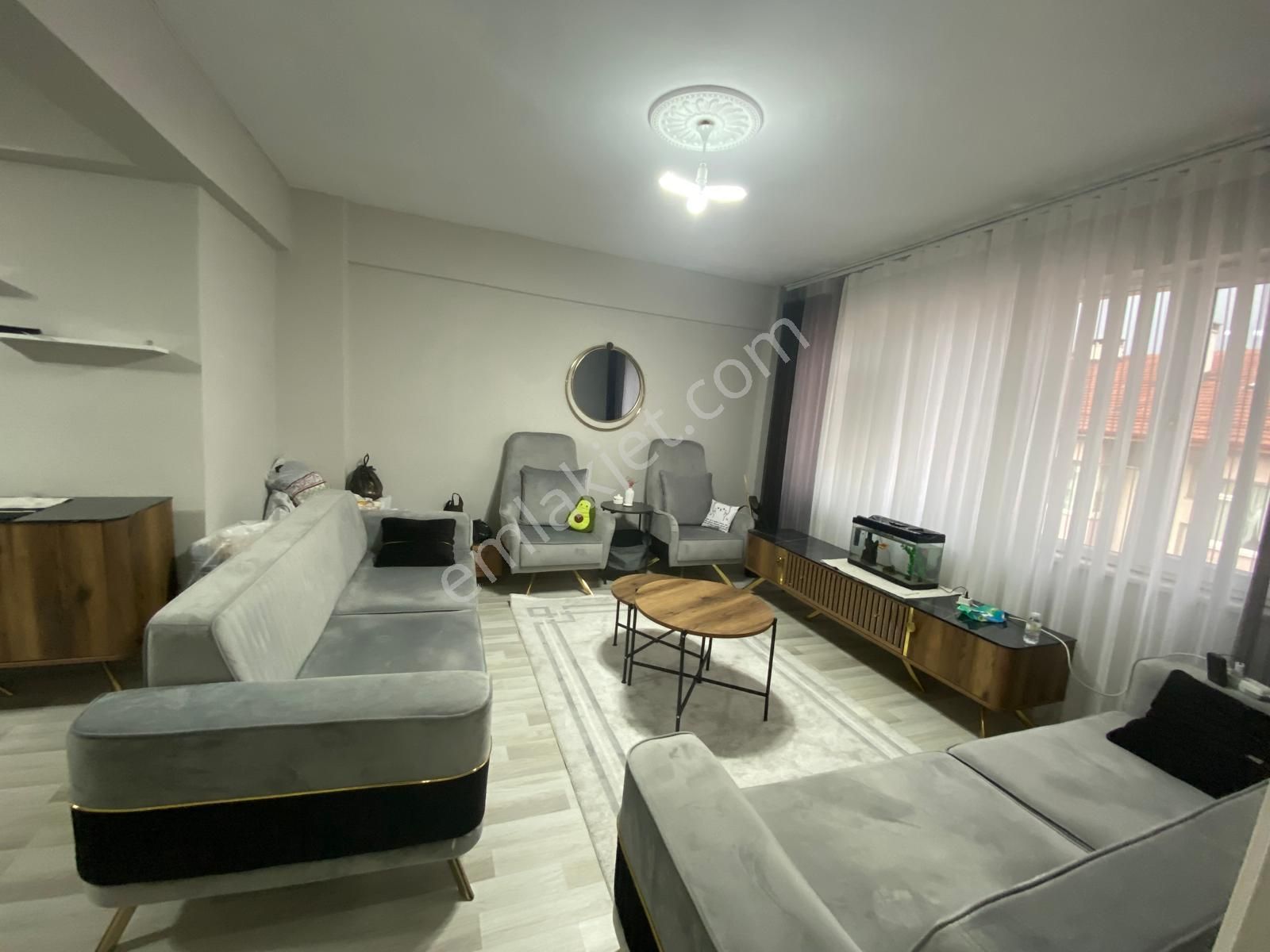 Deniz Yiğit'ten Meydan Mahallesinde Merkezde Satılık 2+1 Daire Full Yapılı Bakımlı - Görsel 1